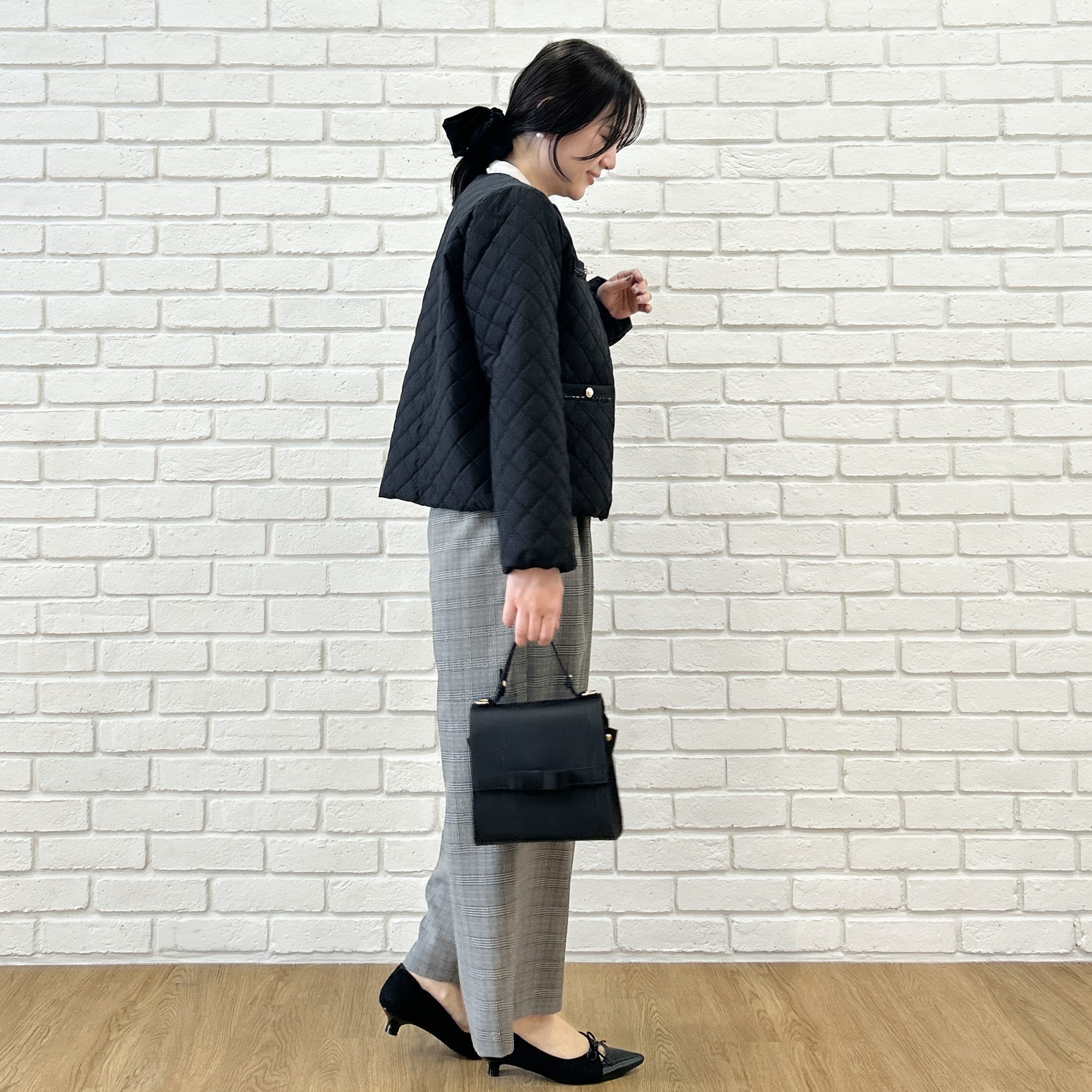 shinoさんの「Couture brooch｜【衿元リボンが可憐】ピンタック レース ブラウス」を使ったコーディネート