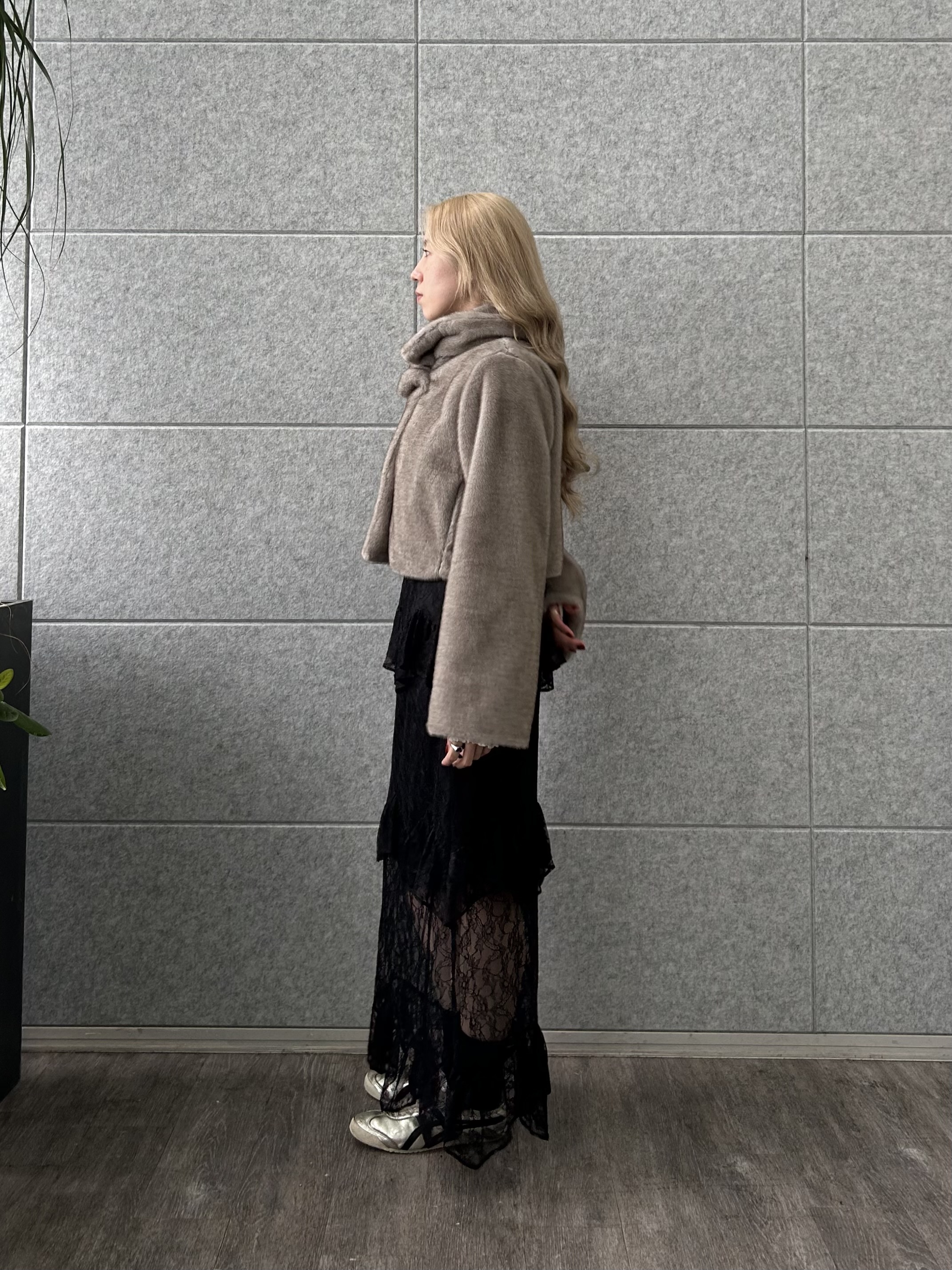 honoka Aさんの「CODE A｜layered veil lace skirt」を使ったコーディネート