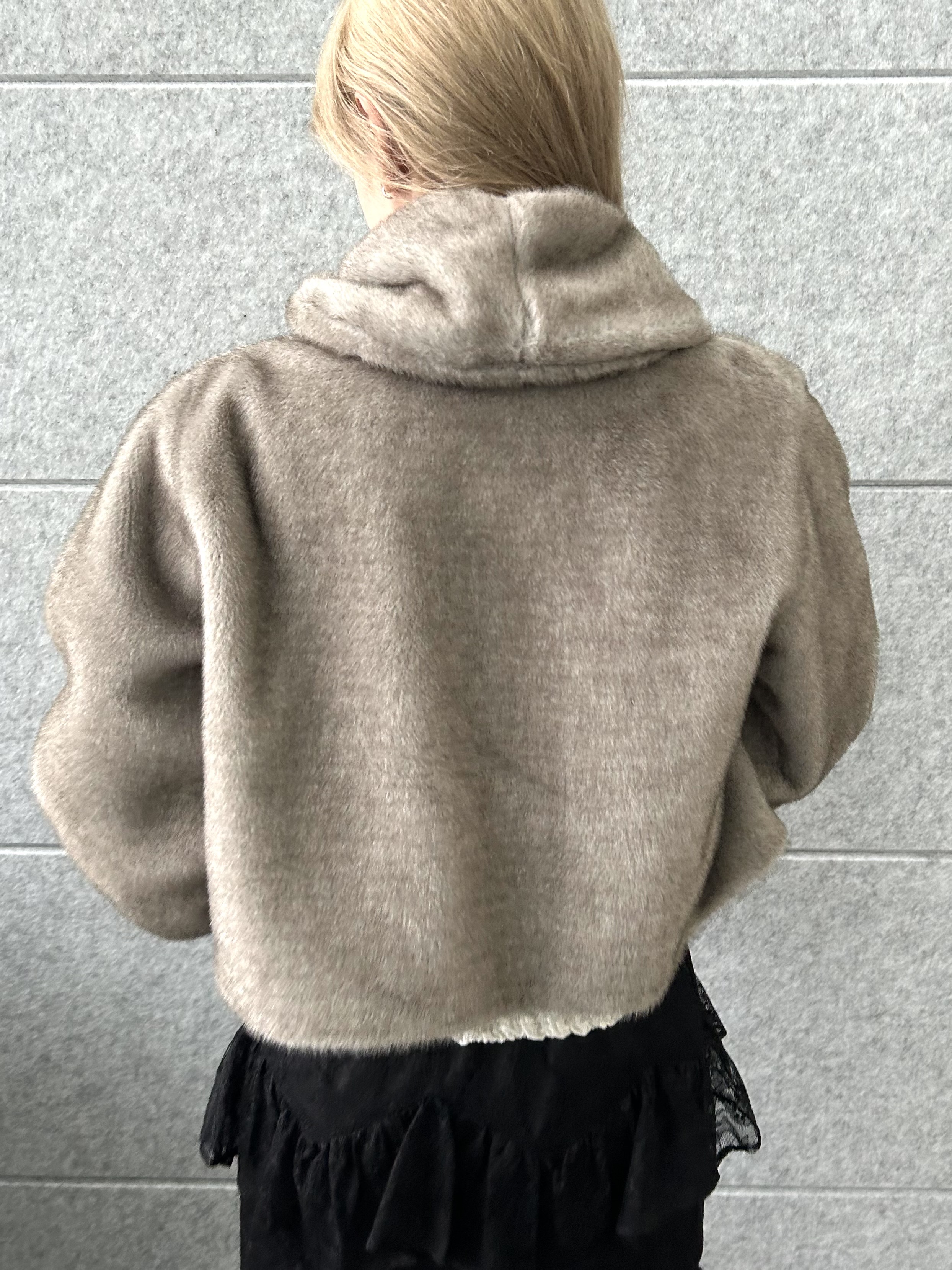 honoka Aさんの「CODE A｜layered veil lace skirt」を使ったコーディネート
