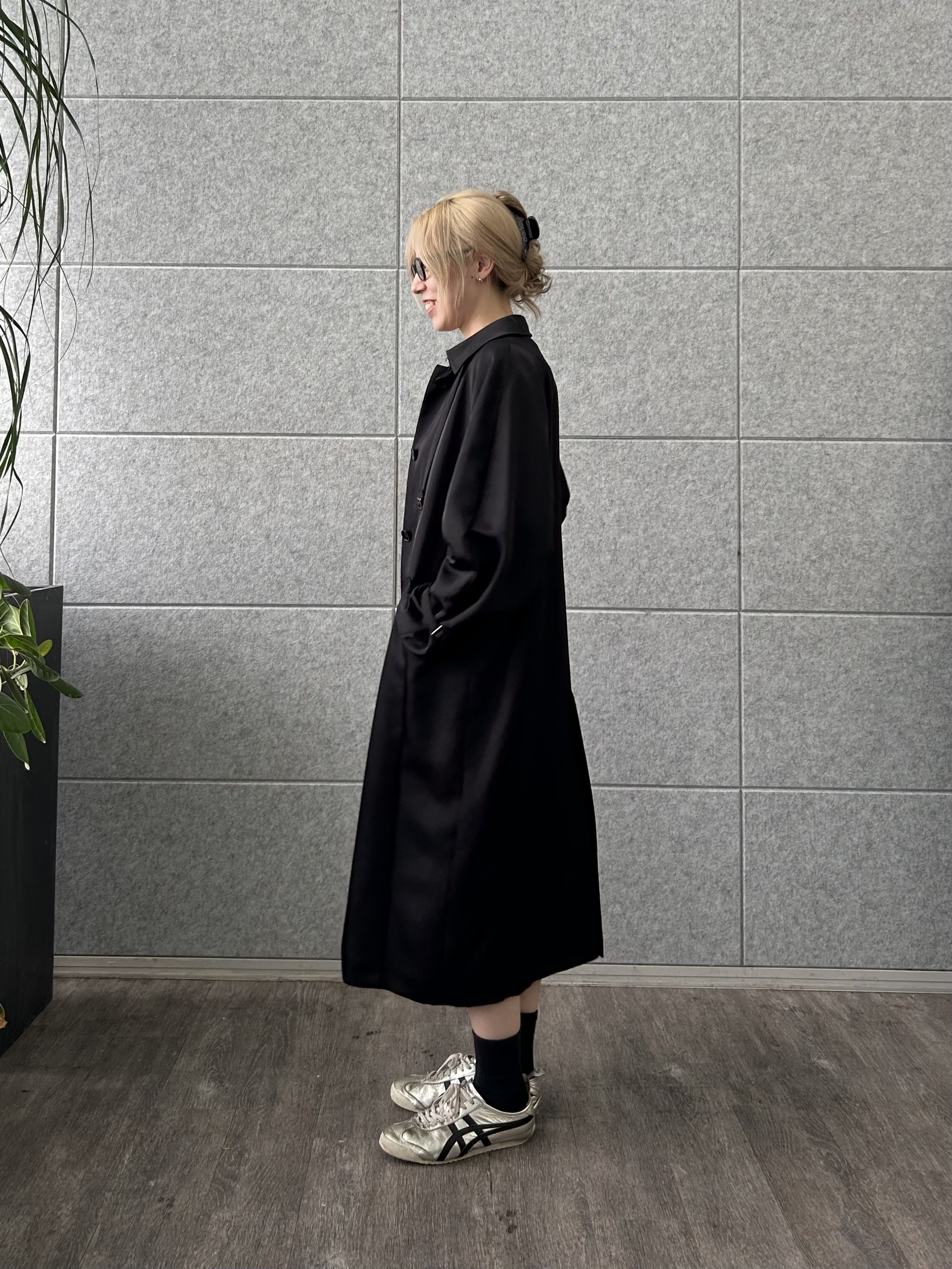 honoka Aさんの「CODE A｜light trench coat」を使ったコーディネート