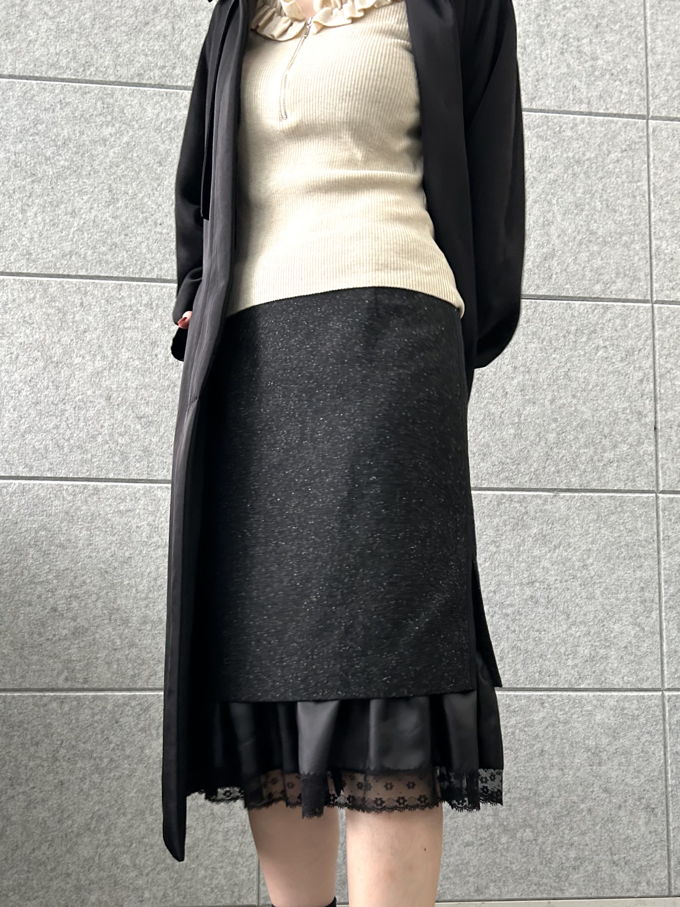 honoka Aさんの「CODE A｜light trench coat」を使ったコーディネート