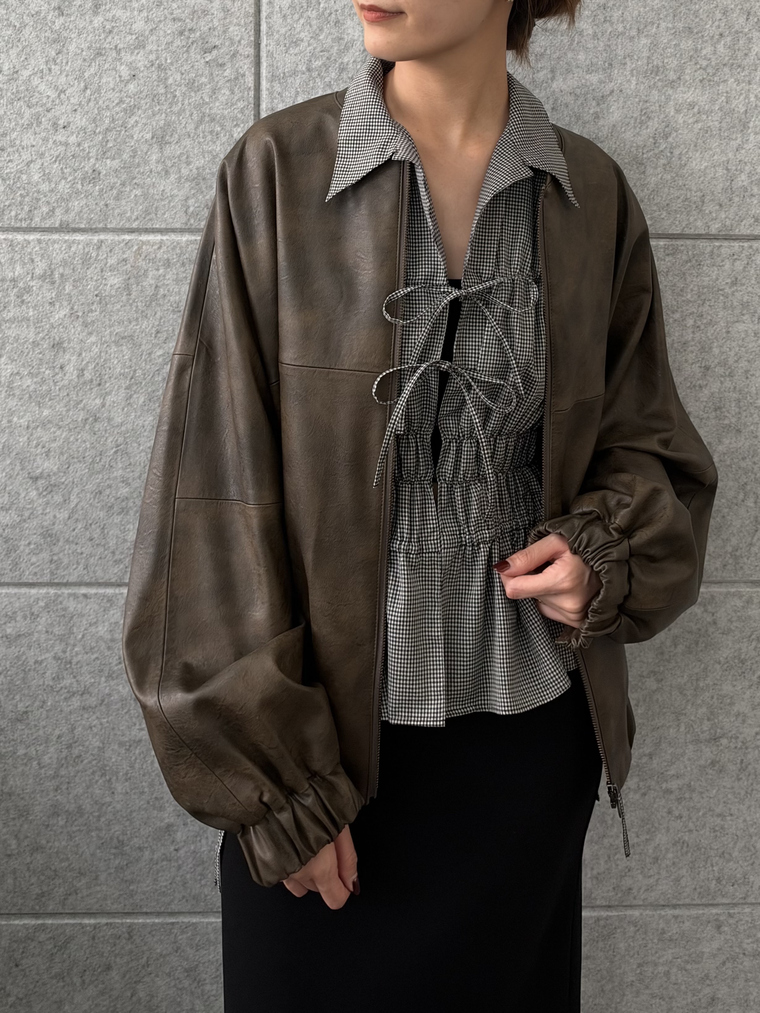 uchi__yamaさんの「CODE A｜light shirred check blouse」を使ったコーディネート