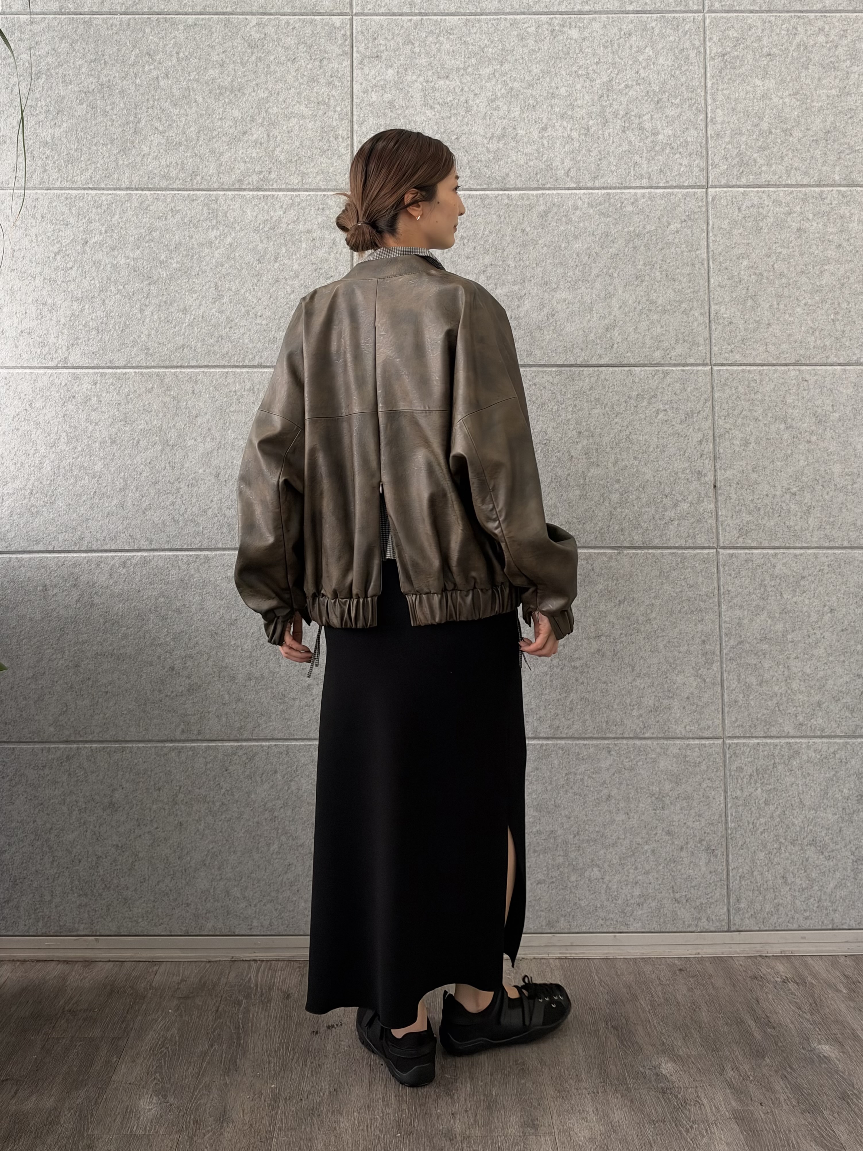 uchi__yamaさんの「CODE A｜light shirred check blouse」を使ったコーディネート