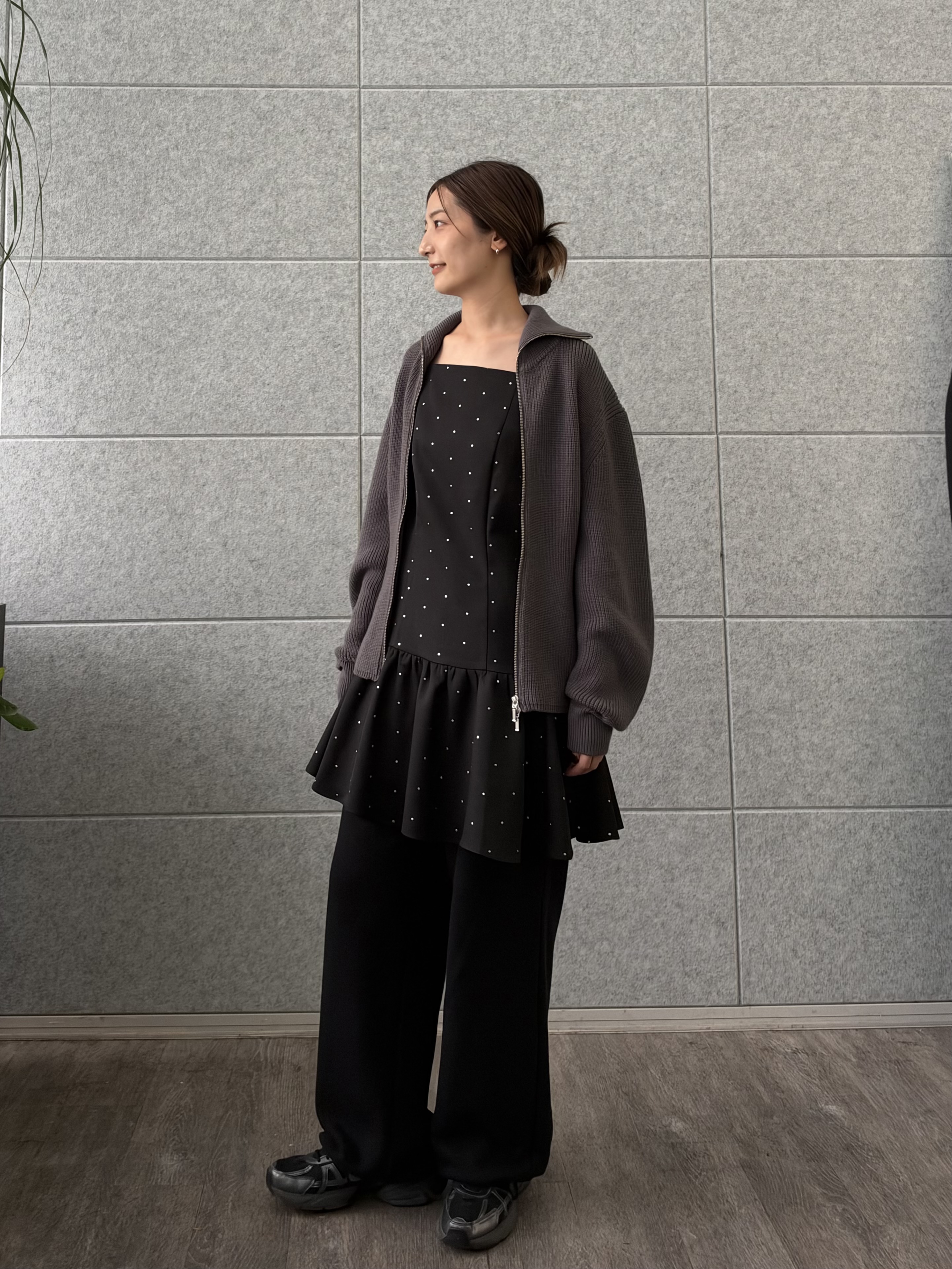 uchi__yamaさんの「CODE A｜silver dot tunic dress」を使ったコーディネート