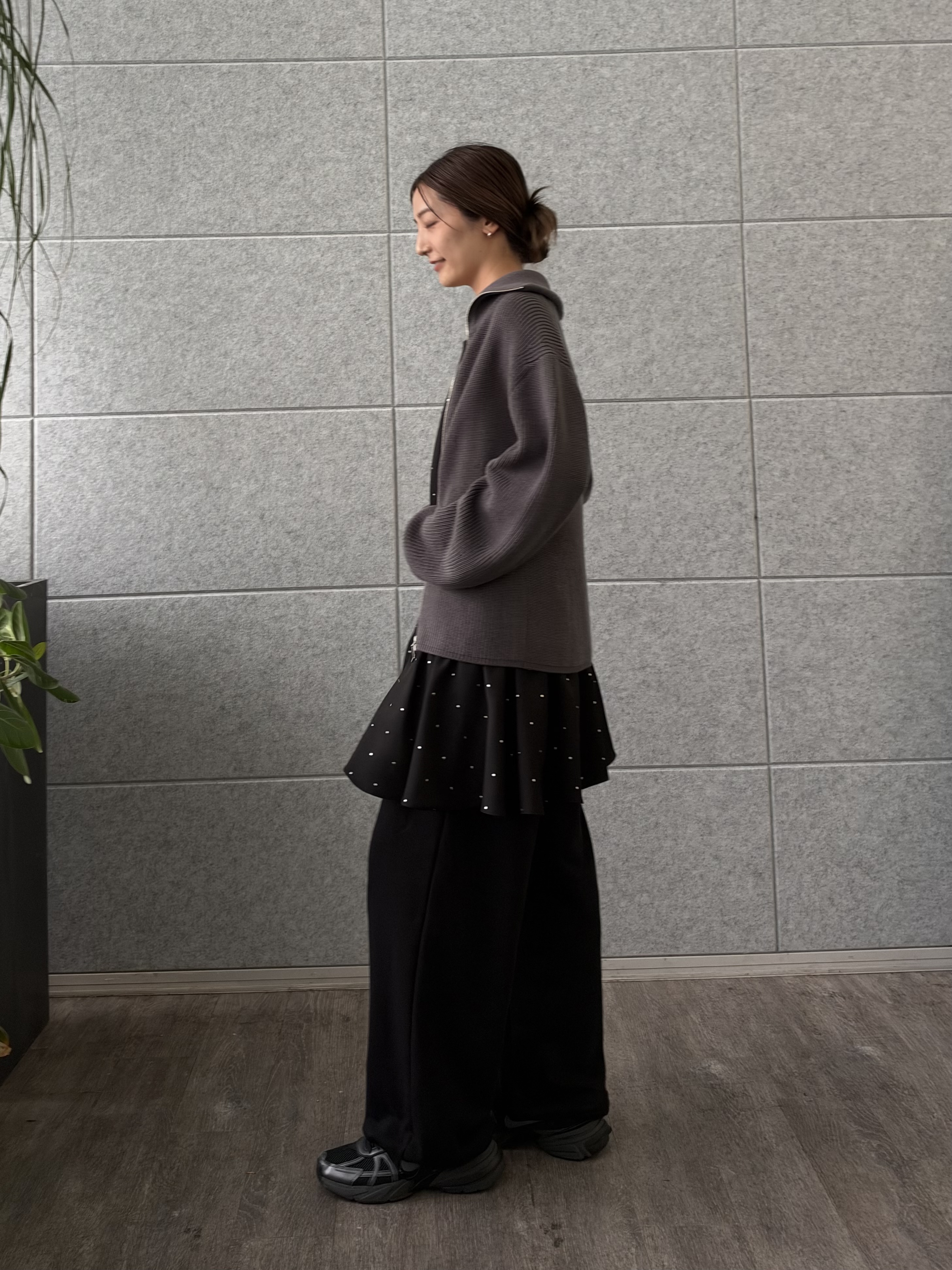 uchi__yamaさんの「CODE A｜silver dot tunic dress」を使ったコーディネート