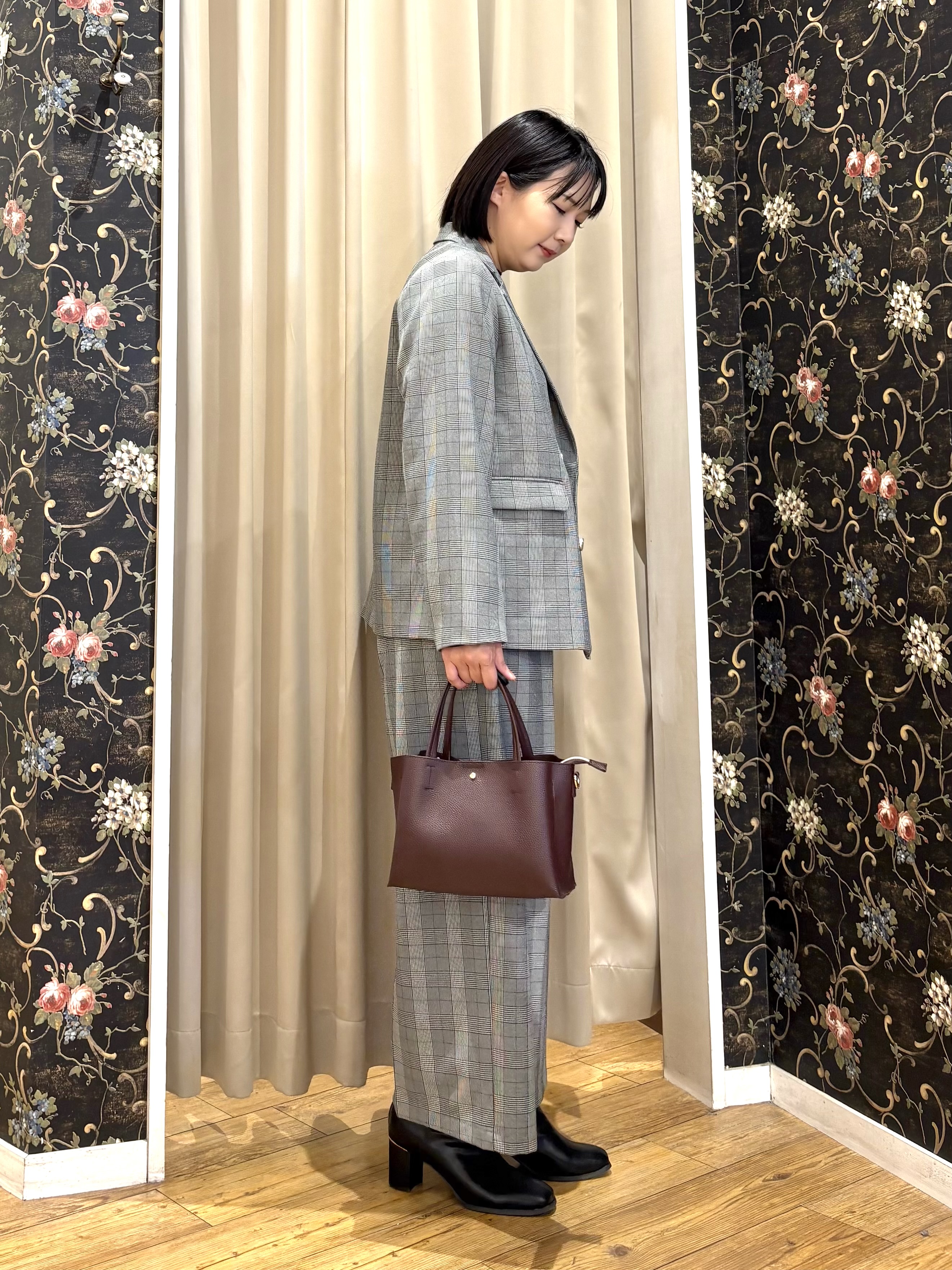 ネリさんの「SHOO･LA･RUE｜【セットアップ可/洗濯後しわになりにくい】ウールフィール ダブルジャケット」を使ったコーディネート
