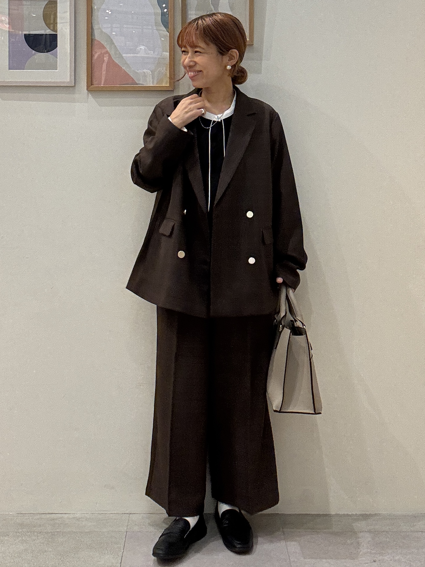 たけぴさんの「SHOO･LA･RUE｜【セットアップ可/洗濯後しわになりにくい】ウールフィール ダブルジャケット」を使ったコーディネート