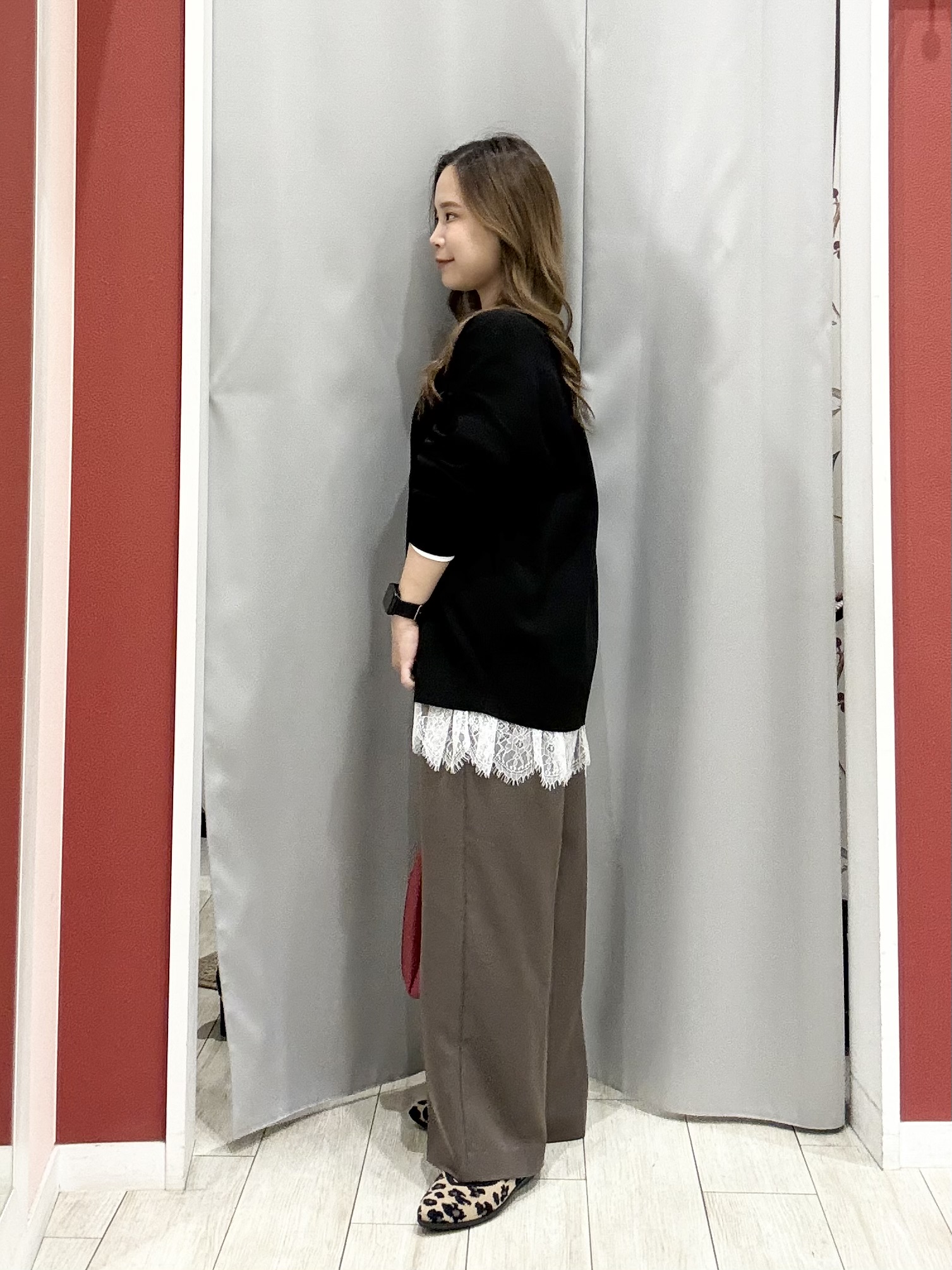 shioさんの「SHOO･LA･RUE｜【セットアップ可/洗濯機可】軽やかに羽織れる スポンディッシュ ニットカーディガン」を使ったコーディネート