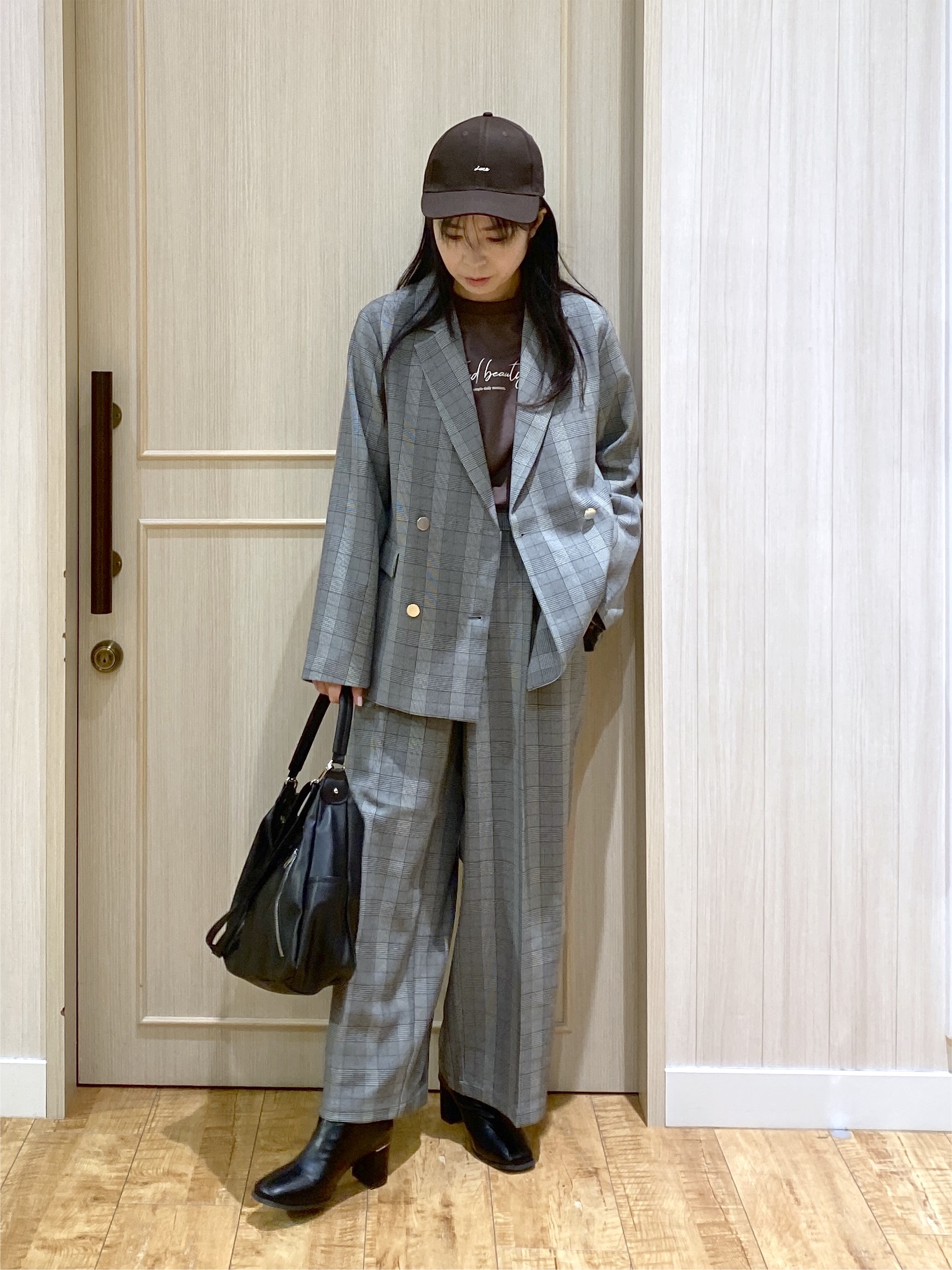 ERIさんの「SHOO･LA･RUE｜【セットアップ可/洗濯後しわになりにくい】ウールフィール ダブルジャケット」を使ったコーディネート