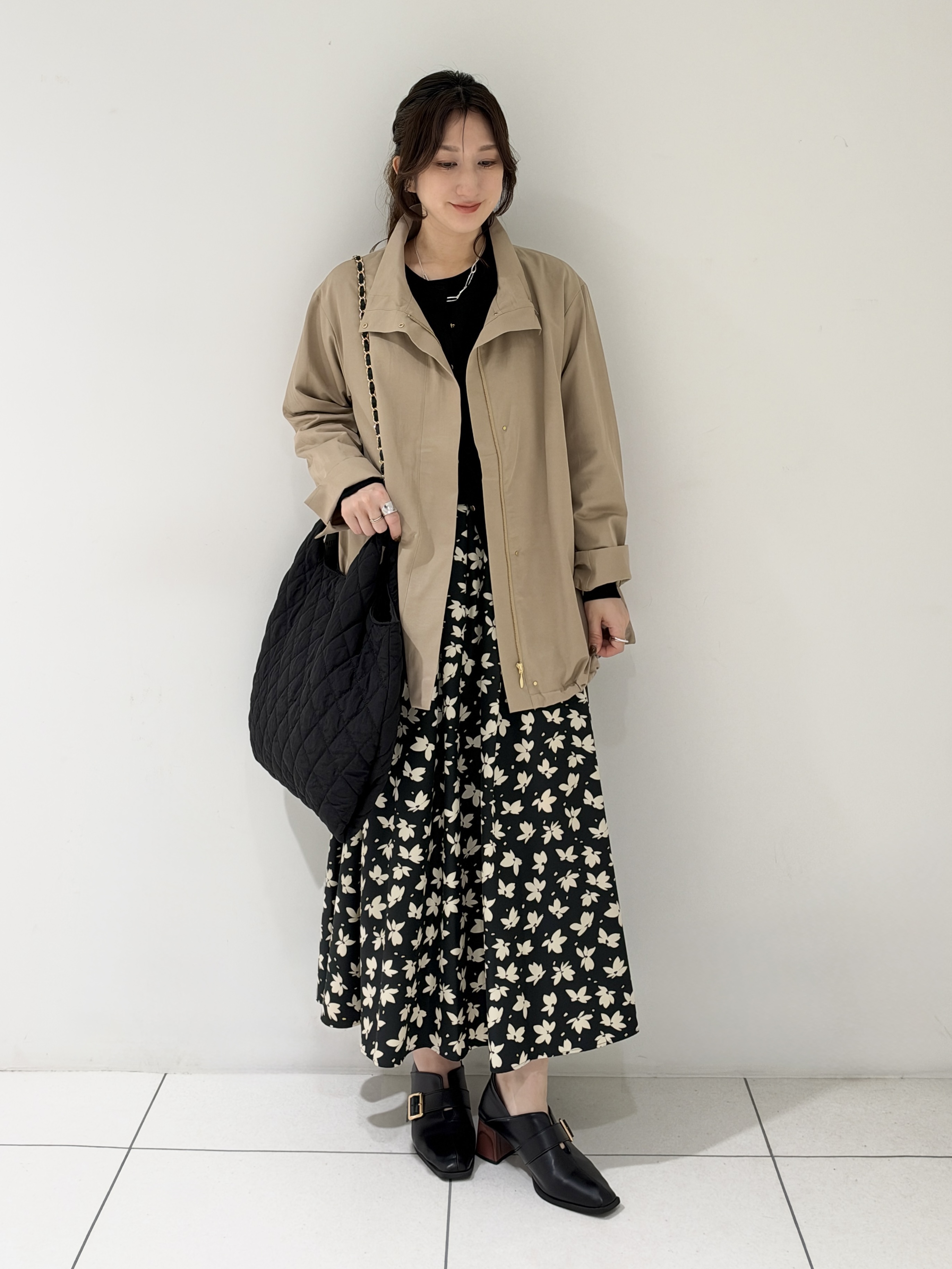 そんさんの「INDIVI｜【撥水／UVケア】スタンドカラーブルゾン」を使ったコーディネート