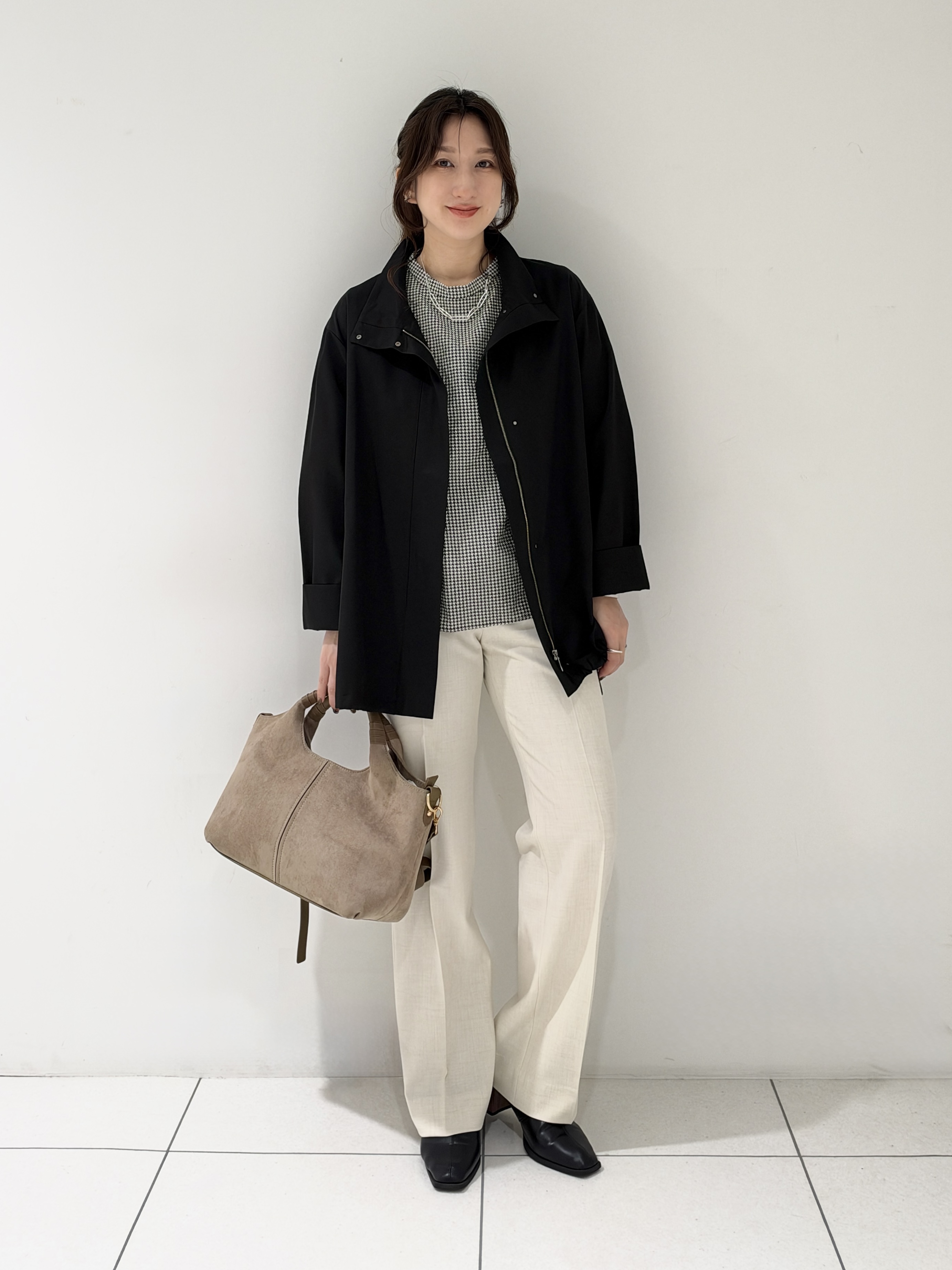 そんさんの「INDIVI｜【撥水／UVケア】スタンドカラーブルゾン」を使ったコーディネート