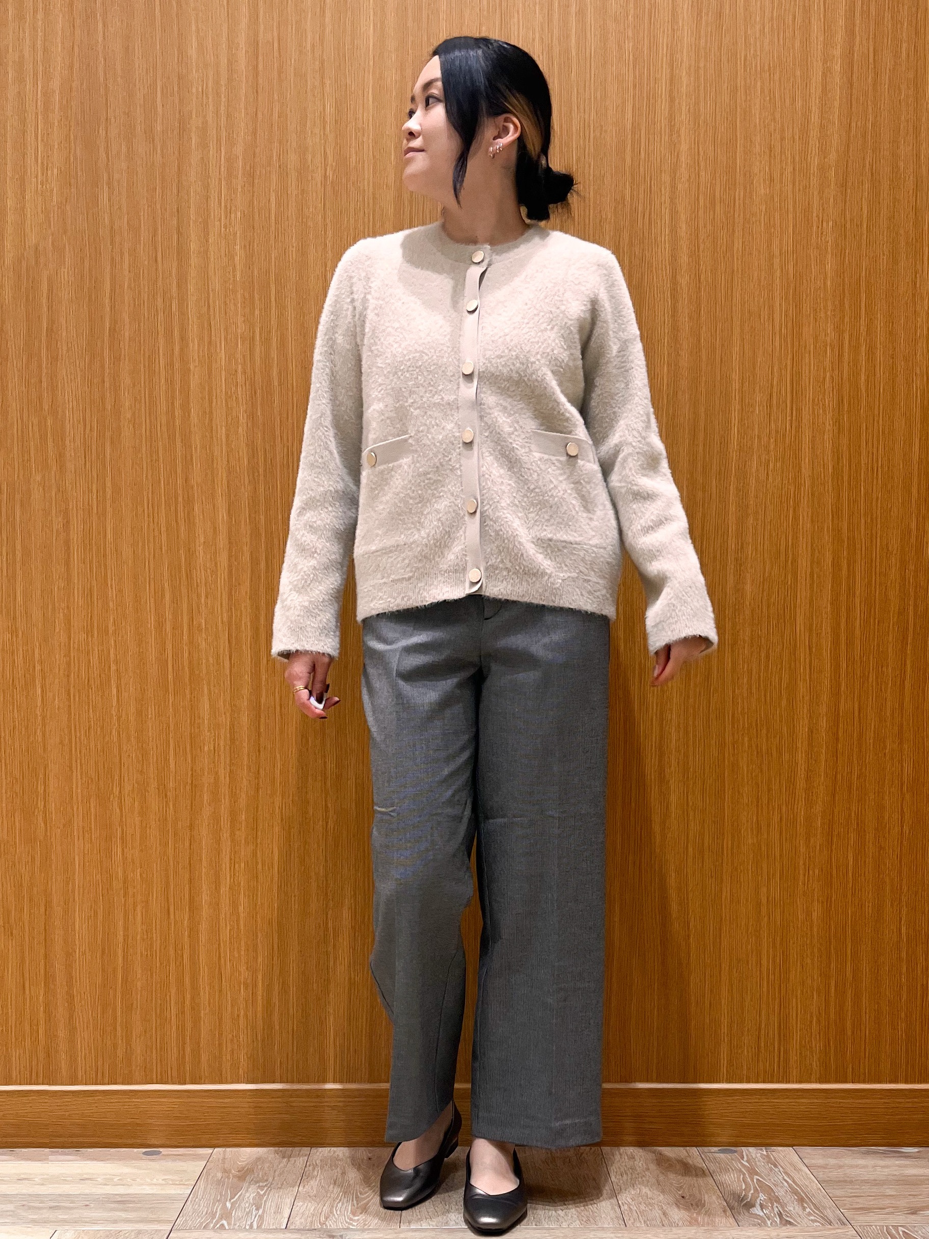 aさんの「OPAQUE.CLIP｜フェザーヤーンニットカーディガン【洗濯機OK】」を使ったコーディネート