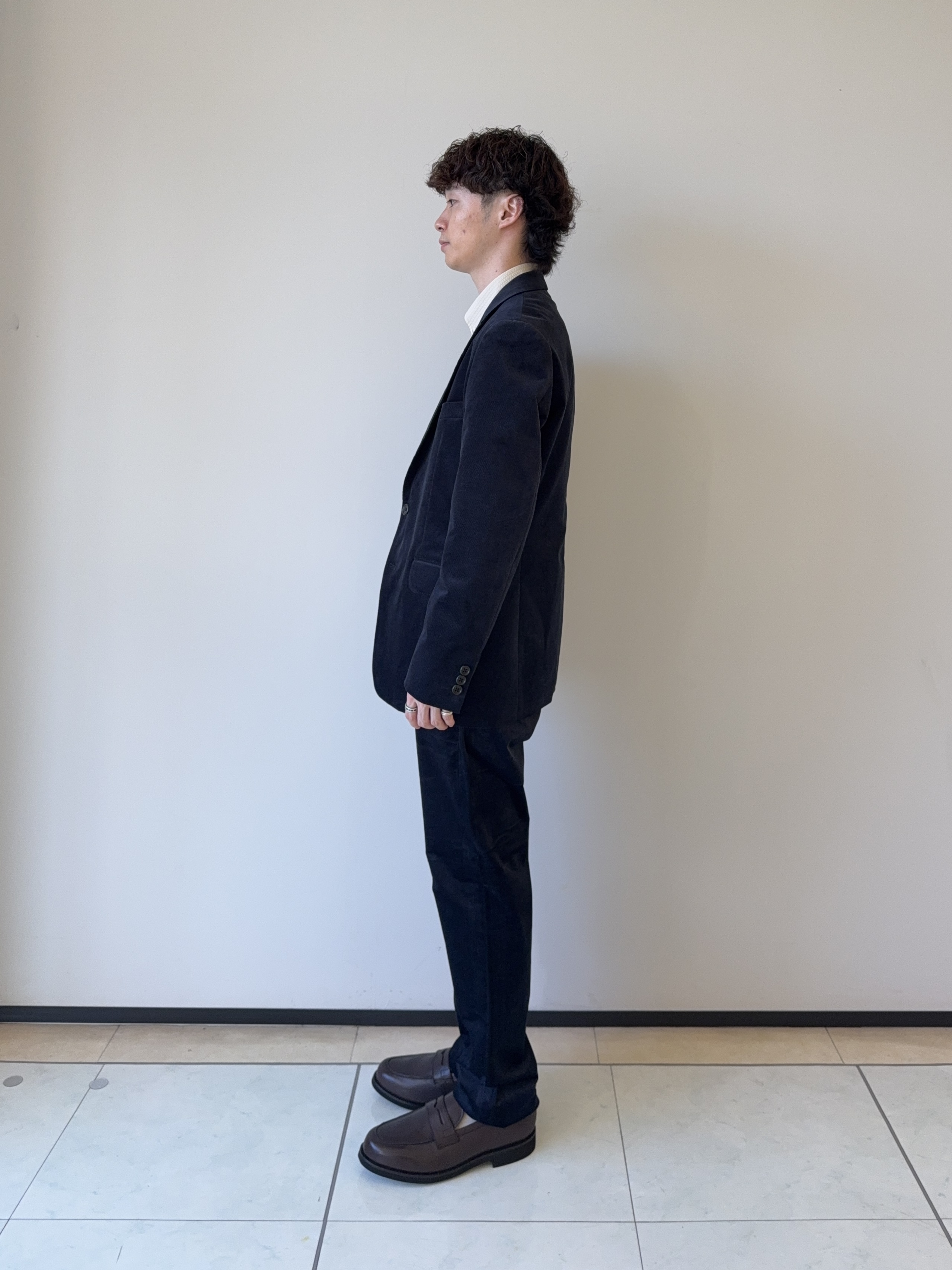 Neoさんの「TAKEO KIKUCHI｜【Sサイズ～】ストレッチコーデュロイ ジャケット」を使ったコーディネート