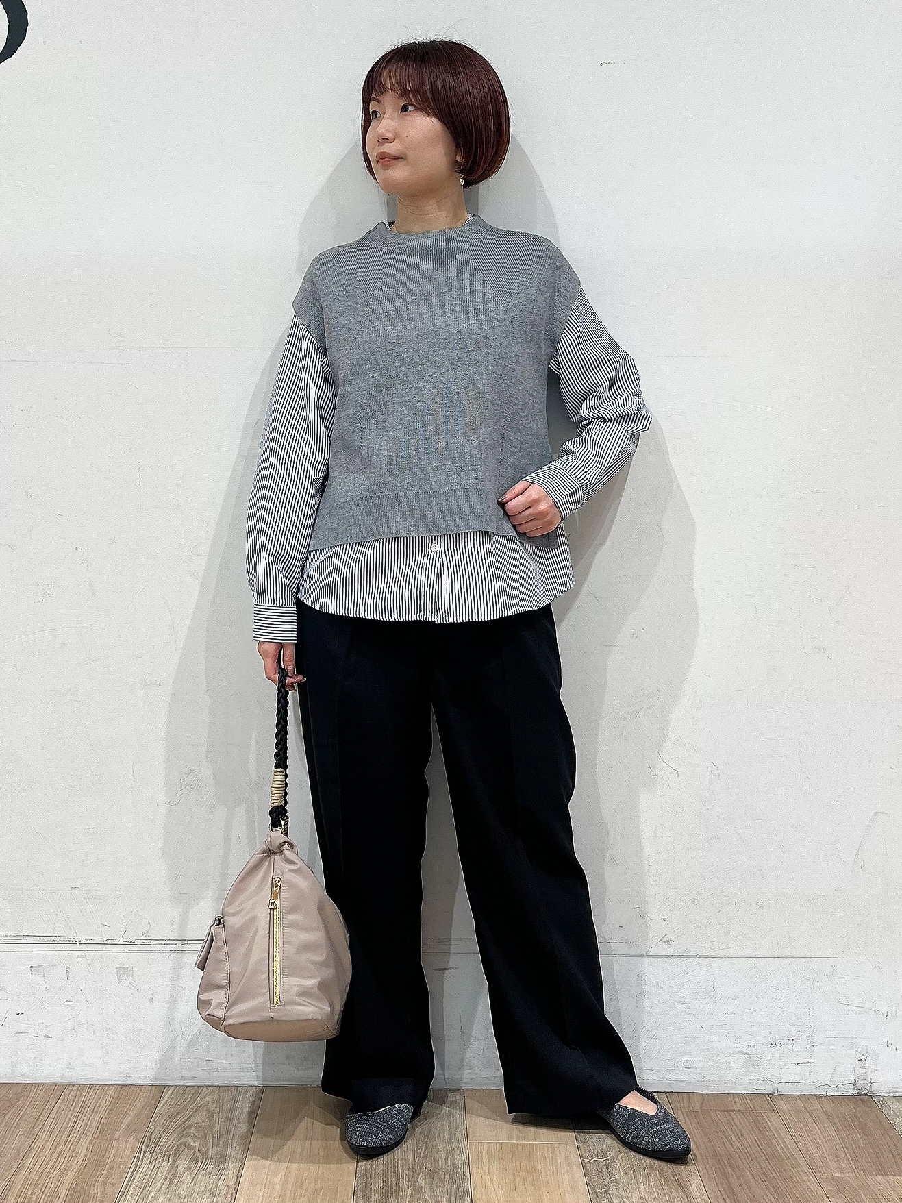 山さんさんの「grove｜【撥水／シルエット2WAY】ゆったり着られて体型カバー◎ スタンドネック テントラインコート」を使ったコーディネート