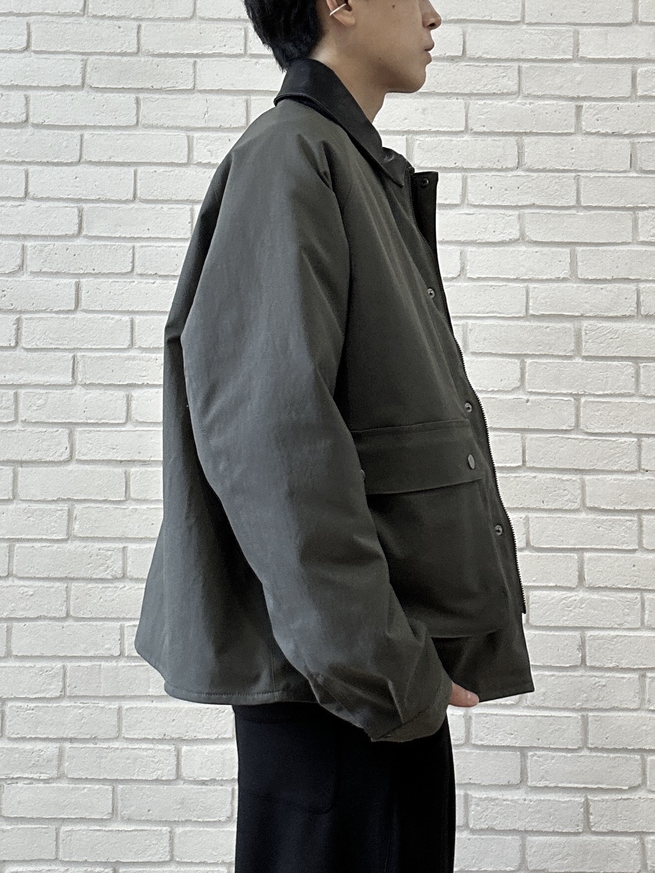 ドイさんの「tk.TAKEO KIKUCHI｜【TOROMIシリーズ】シルキータッチスウェットパンツ」を使ったコーディネート