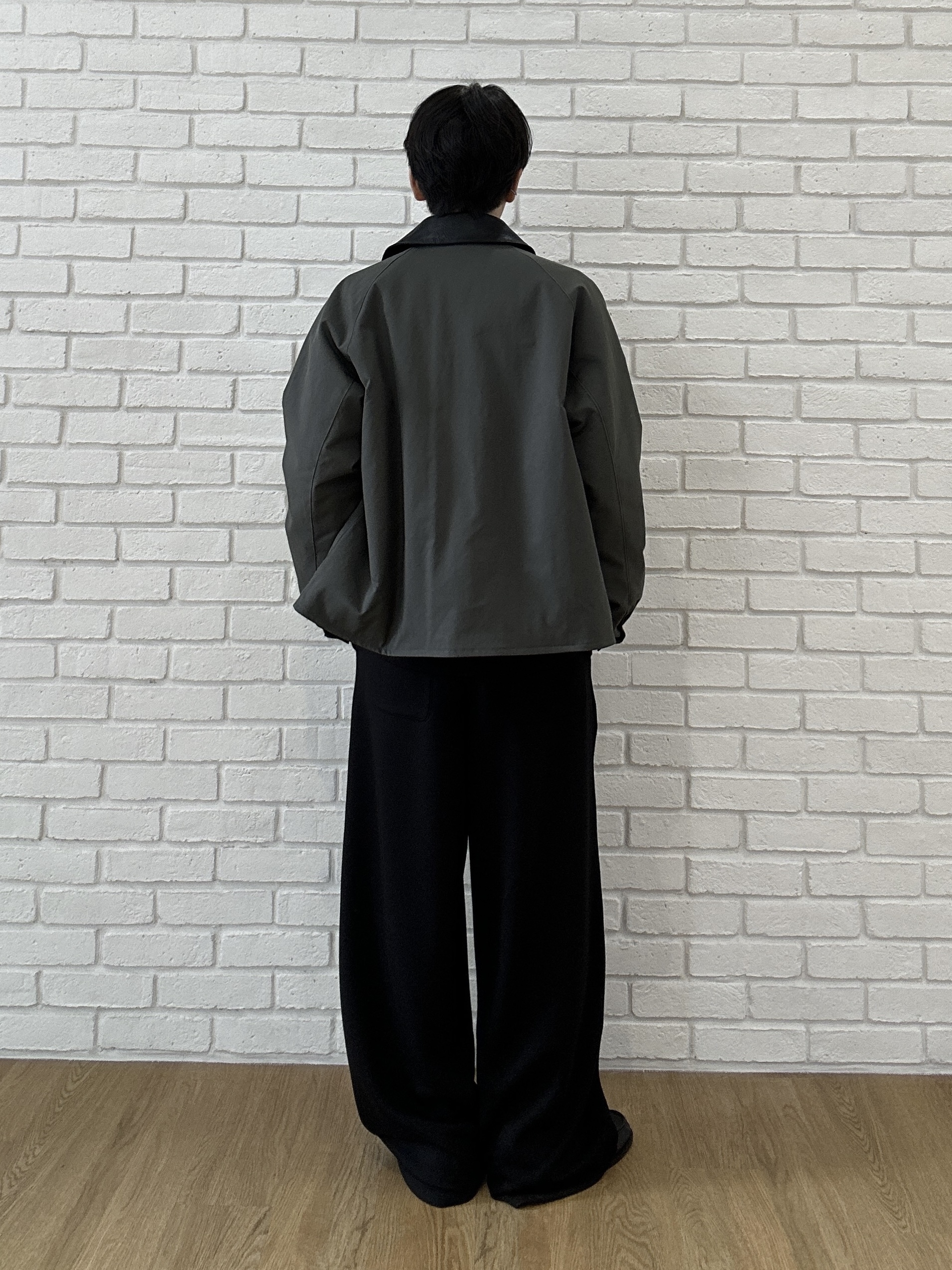 ドイさんの「tk.TAKEO KIKUCHI｜【TOROMIシリーズ】シルキータッチスウェットパンツ」を使ったコーディネート