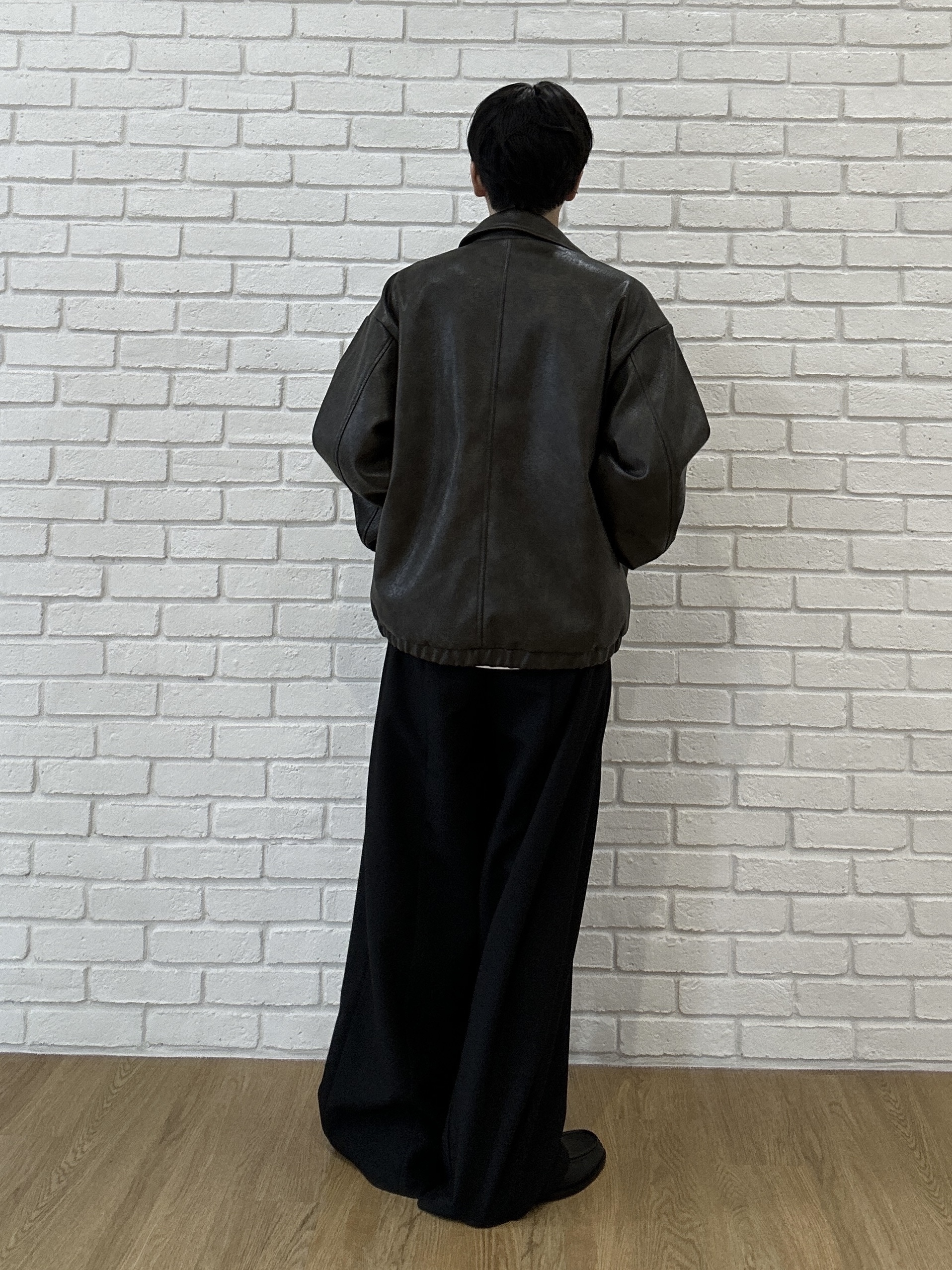 ドイさんの「tk.TAKEO KIKUCHI｜【TOROMIシリーズ】シルキータッチスウェットクルー」を使ったコーディネート