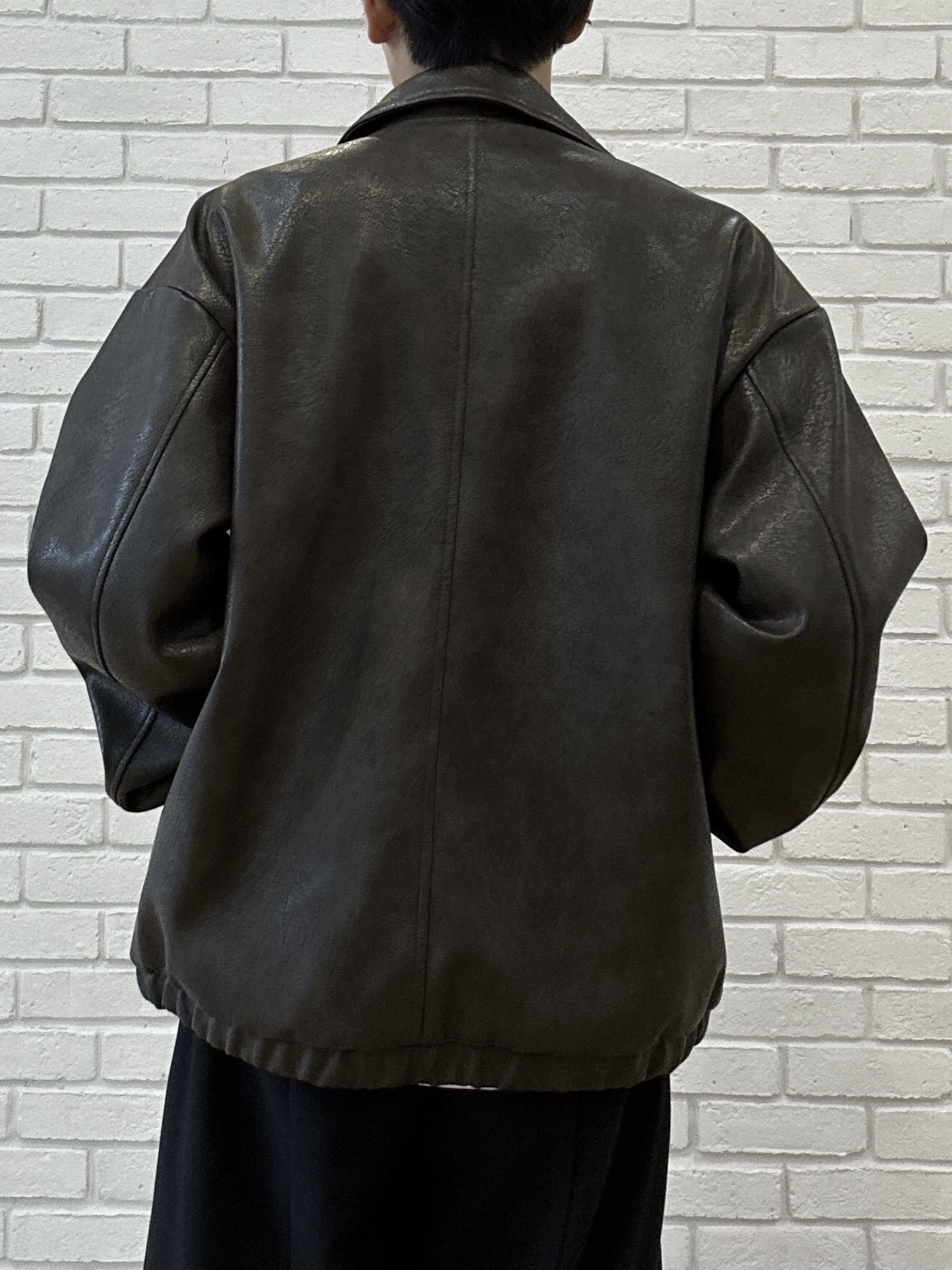 ドイさんの「tk.TAKEO KIKUCHI｜【TOROMIシリーズ】シルキータッチスウェットクルー」を使ったコーディネート
