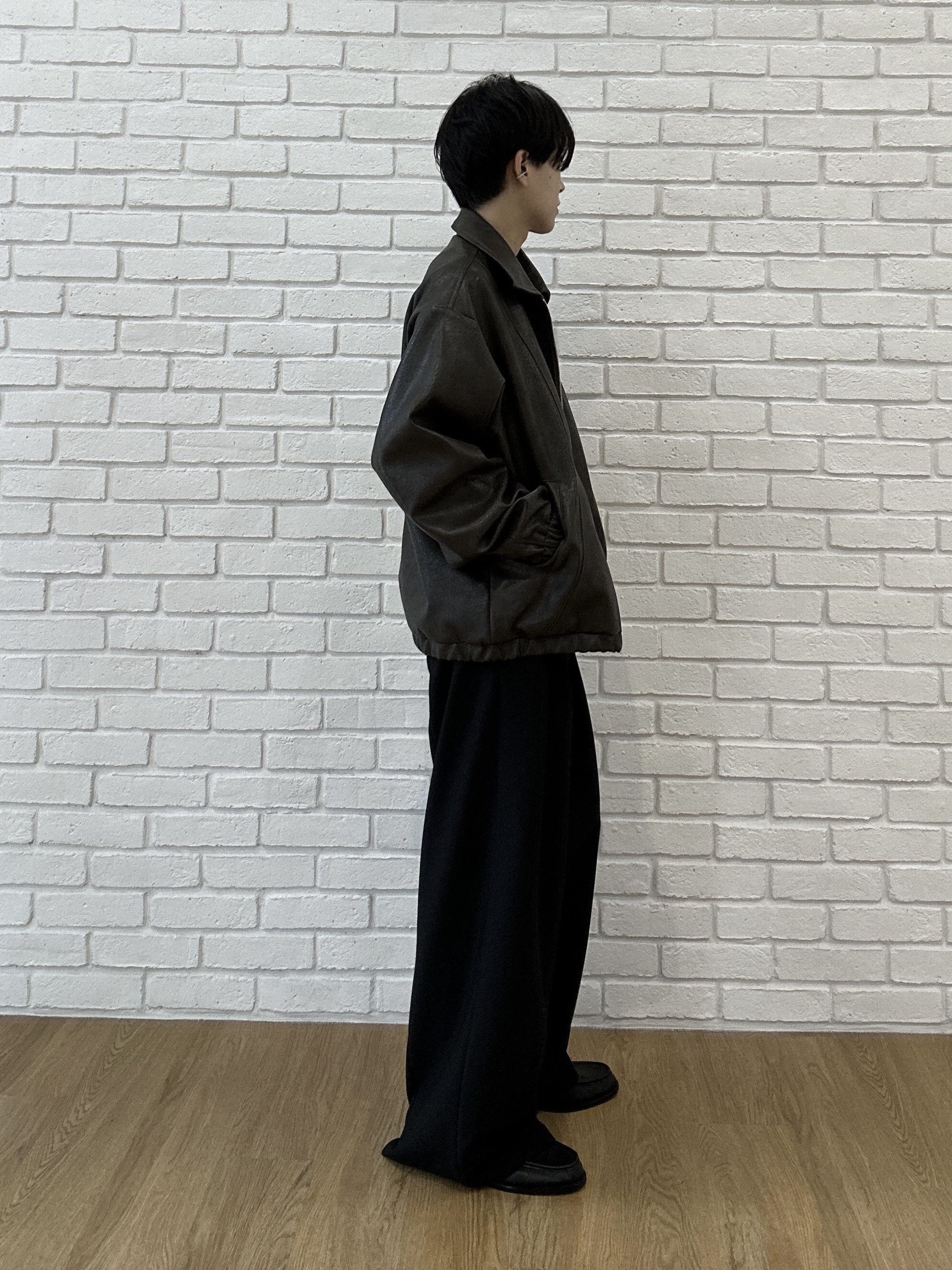 ドイさんの「tk.TAKEO KIKUCHI｜【TOROMIシリーズ】シルキータッチスウェットクルー」を使ったコーディネート