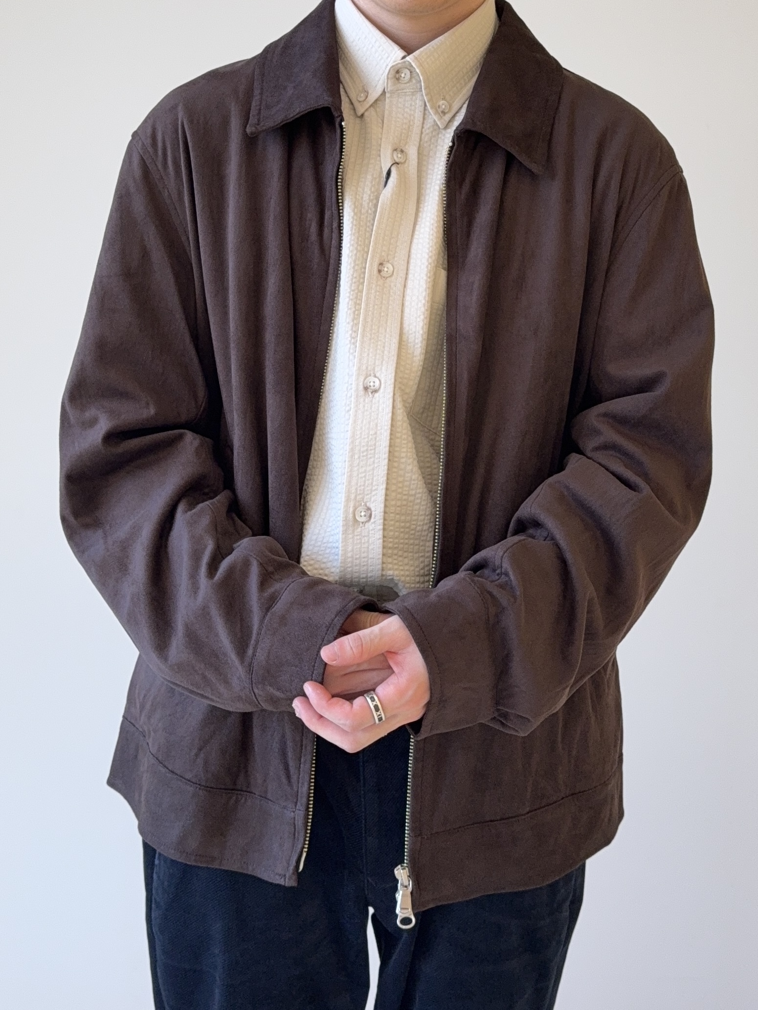 Neoさんの「TAKEO KIKUCHI｜デニム＆スウェード調 ジップブルゾン」を使ったコーディネート