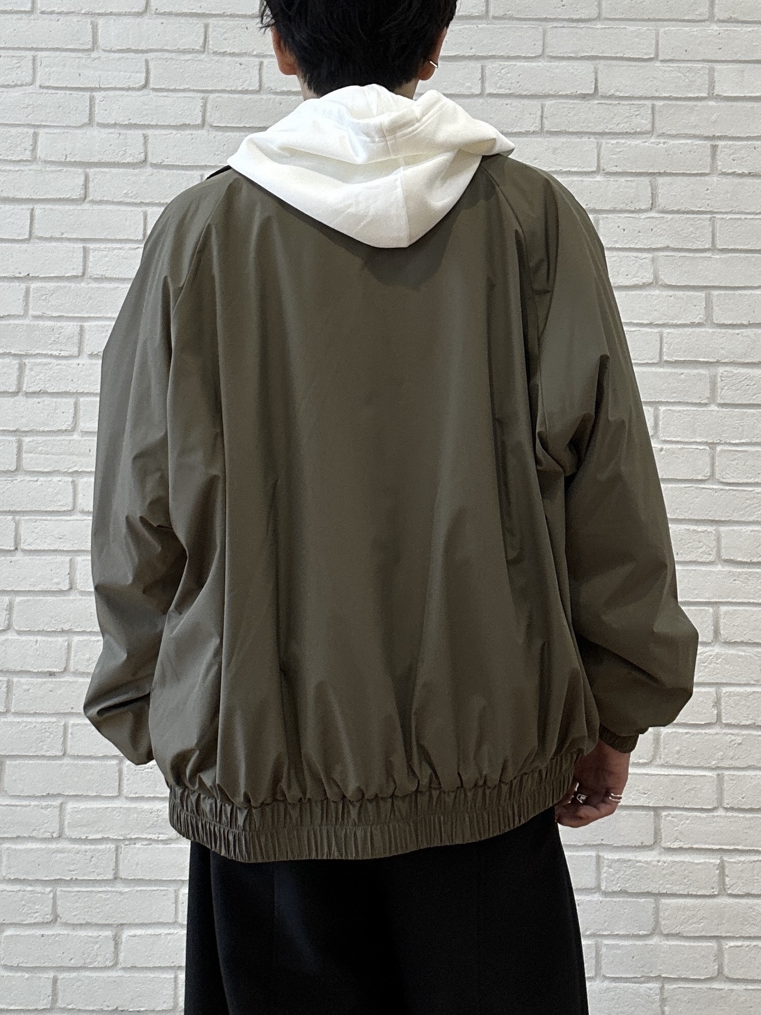 ドイさんの「tk.TAKEO KIKUCHI｜【TOROMIシリーズ】シルキータッチZIPパーカー」を使ったコーディネート