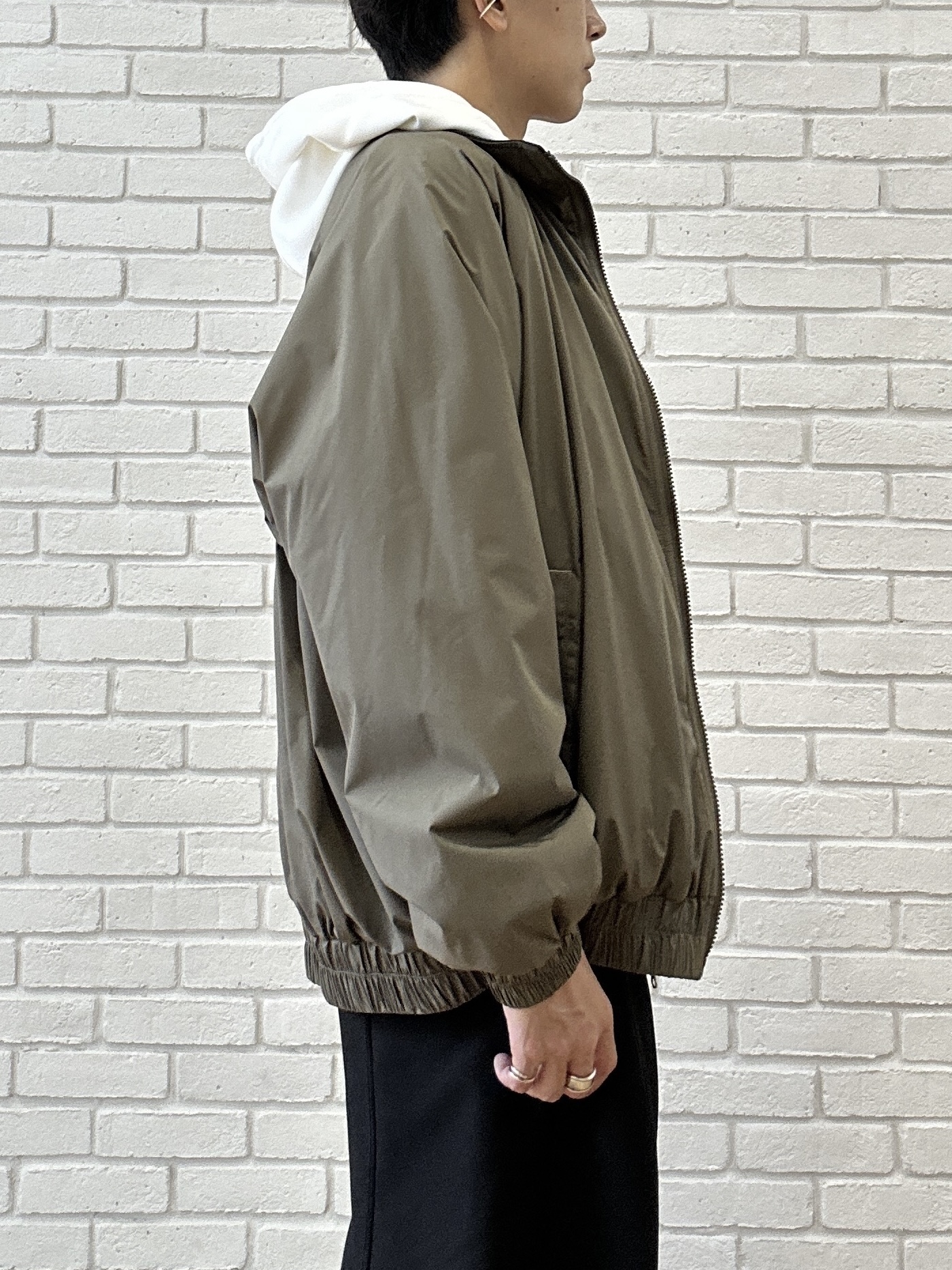 ドイさんの「tk.TAKEO KIKUCHI｜【TOROMIシリーズ】シルキータッチZIPパーカー」を使ったコーディネート