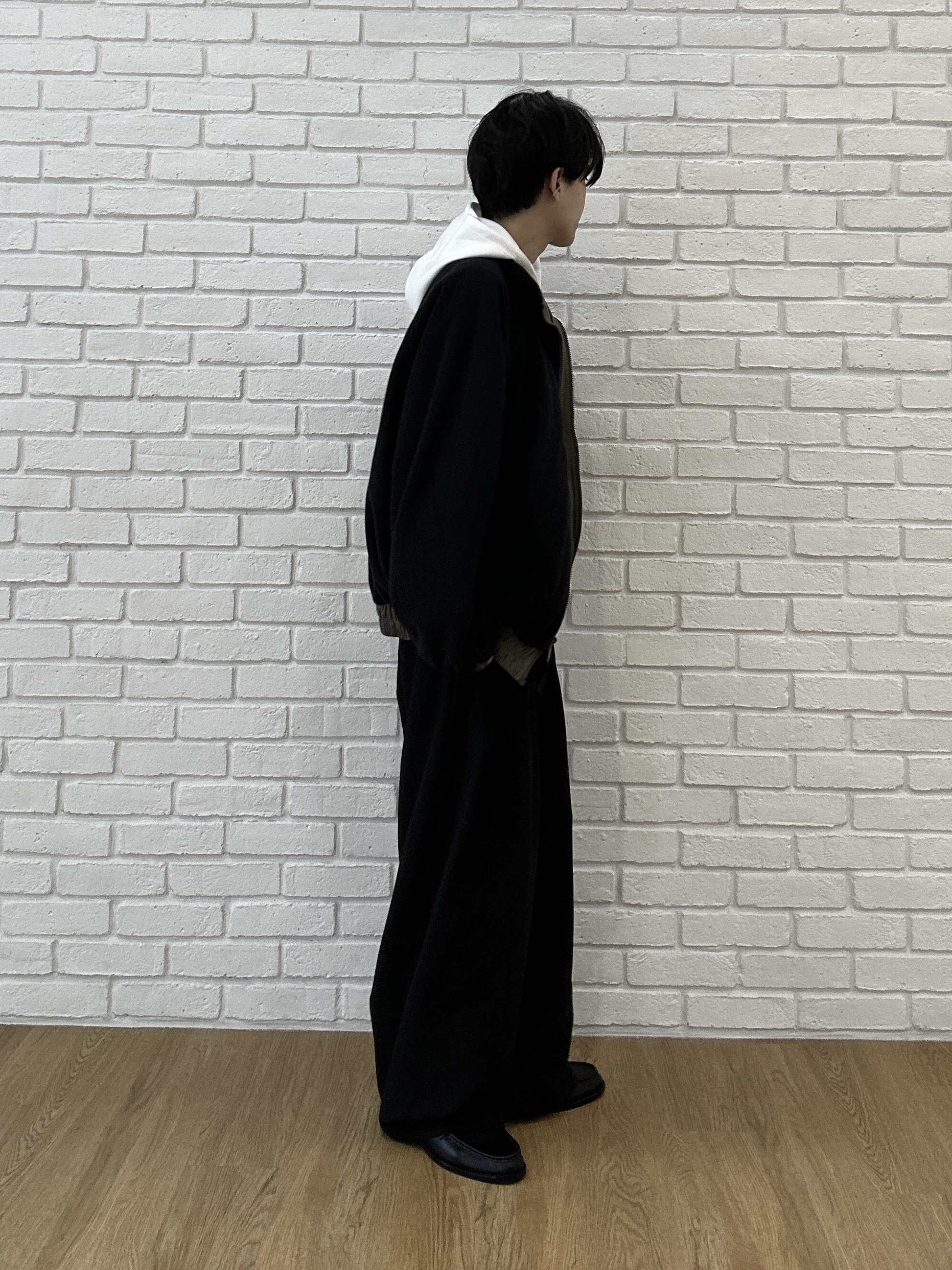 ドイさんの「tk.TAKEO KIKUCHI｜【TOROMIシリーズ】シルキータッチZIPパーカー」を使ったコーディネート