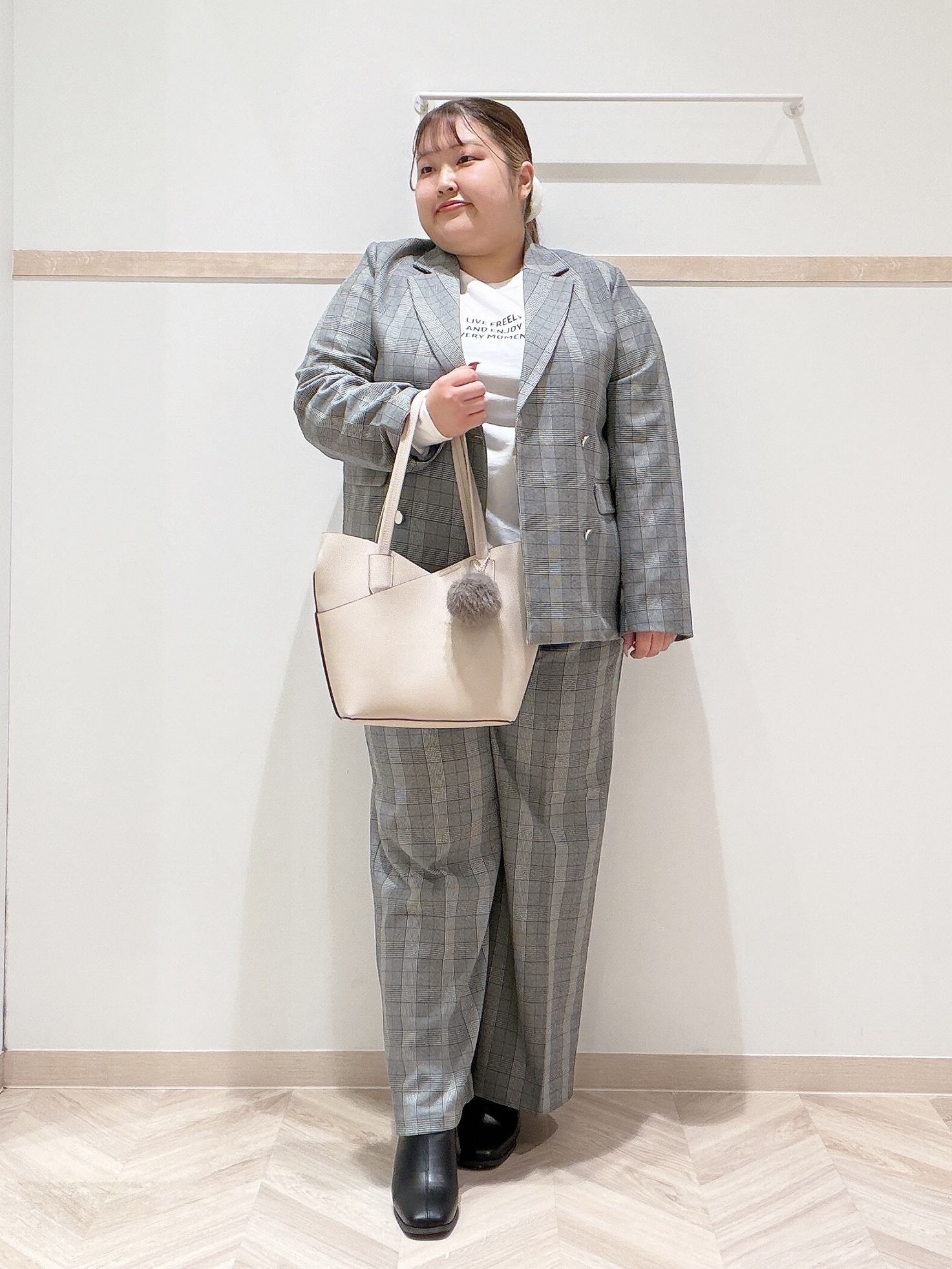ゆめかさんの「SHOO･LA･RUE｜【セットアップ可/洗濯後しわになりにくい】ウールフィール ダブルジャケット」を使ったコーディネート