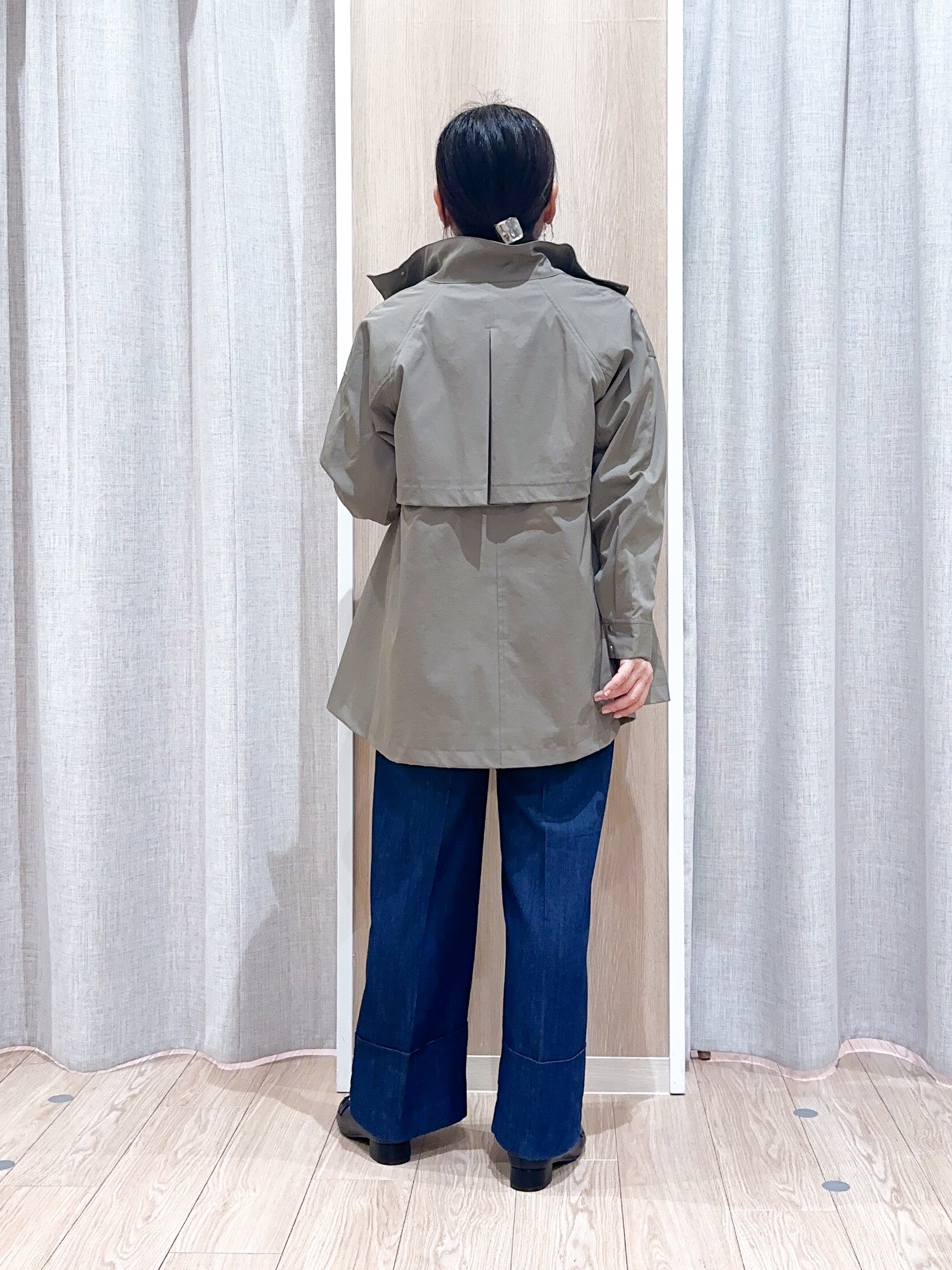 naoさんの「grove｜【撥水／シルエット2WAY】ゆったり着られて体型カバー◎ スタンドネック テントラインコート」を使ったコーディネート