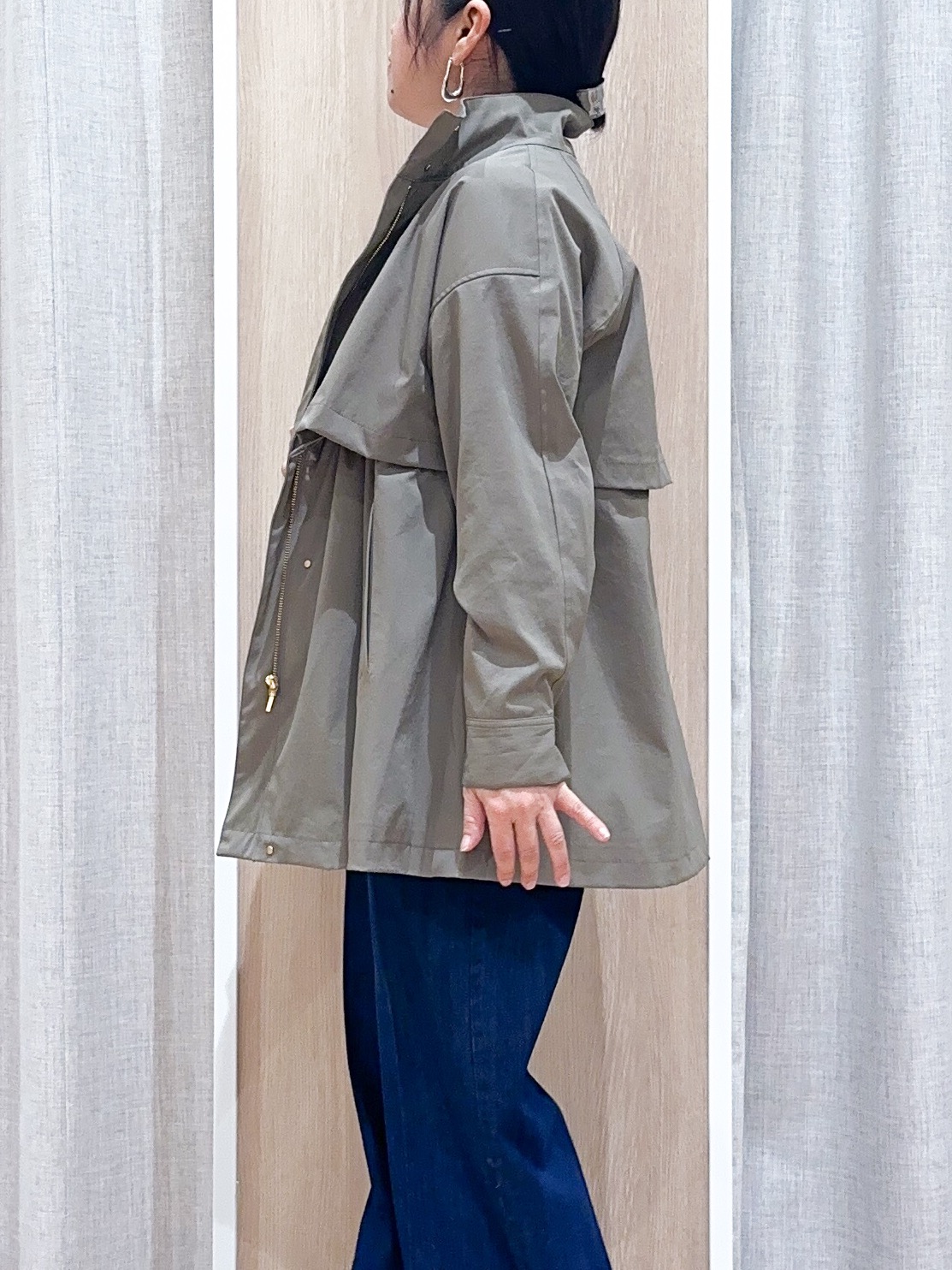 naoさんの「grove｜【撥水／シルエット2WAY】ゆったり着られて体型カバー◎ スタンドネック テントラインコート」を使ったコーディネート