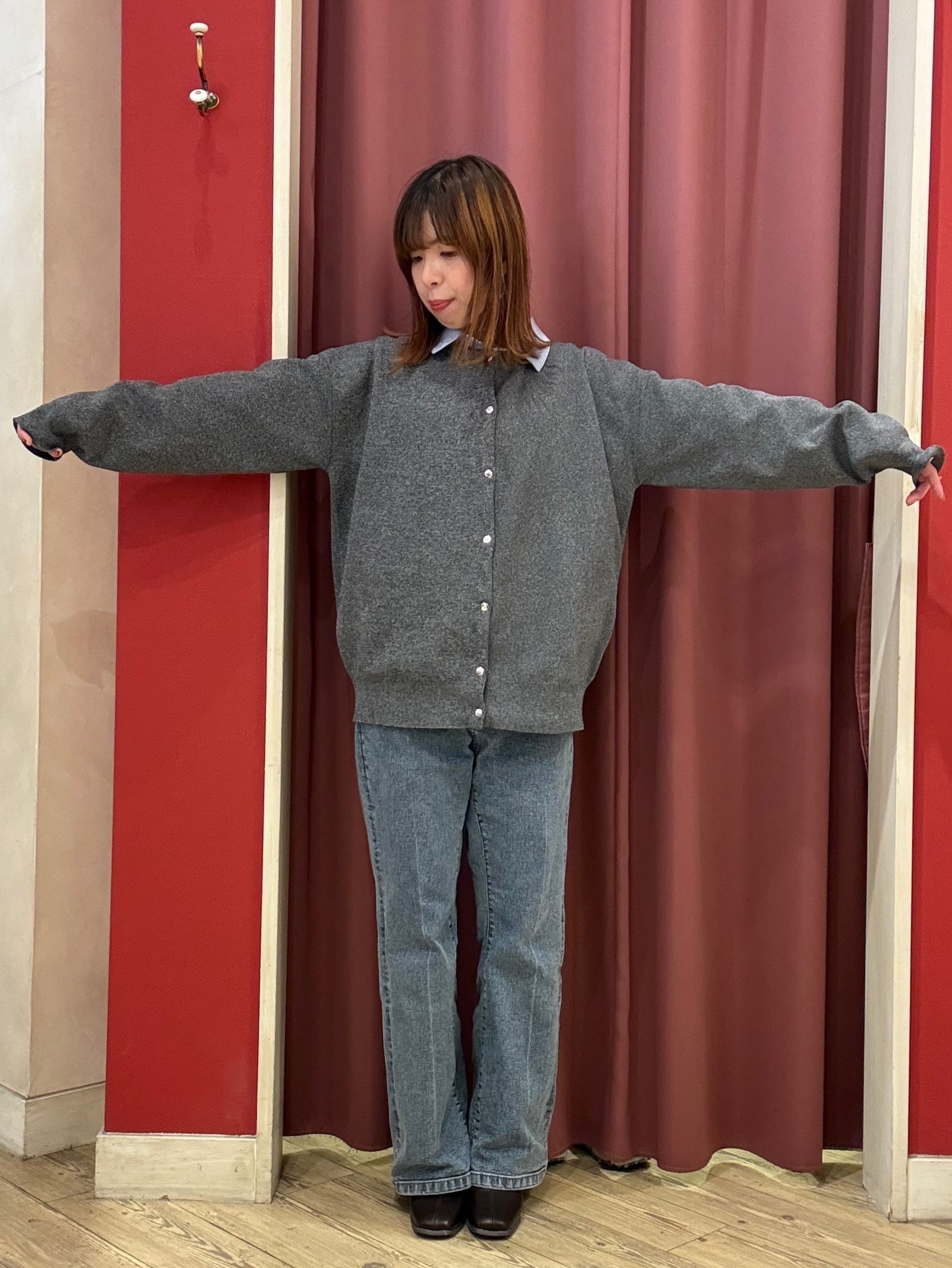 saeさんの「SHOO･LA･RUE｜【セットアップ可/洗濯機可】軽やかに羽織れる スポンディッシュ ニットカーディガン」を使ったコーディネート