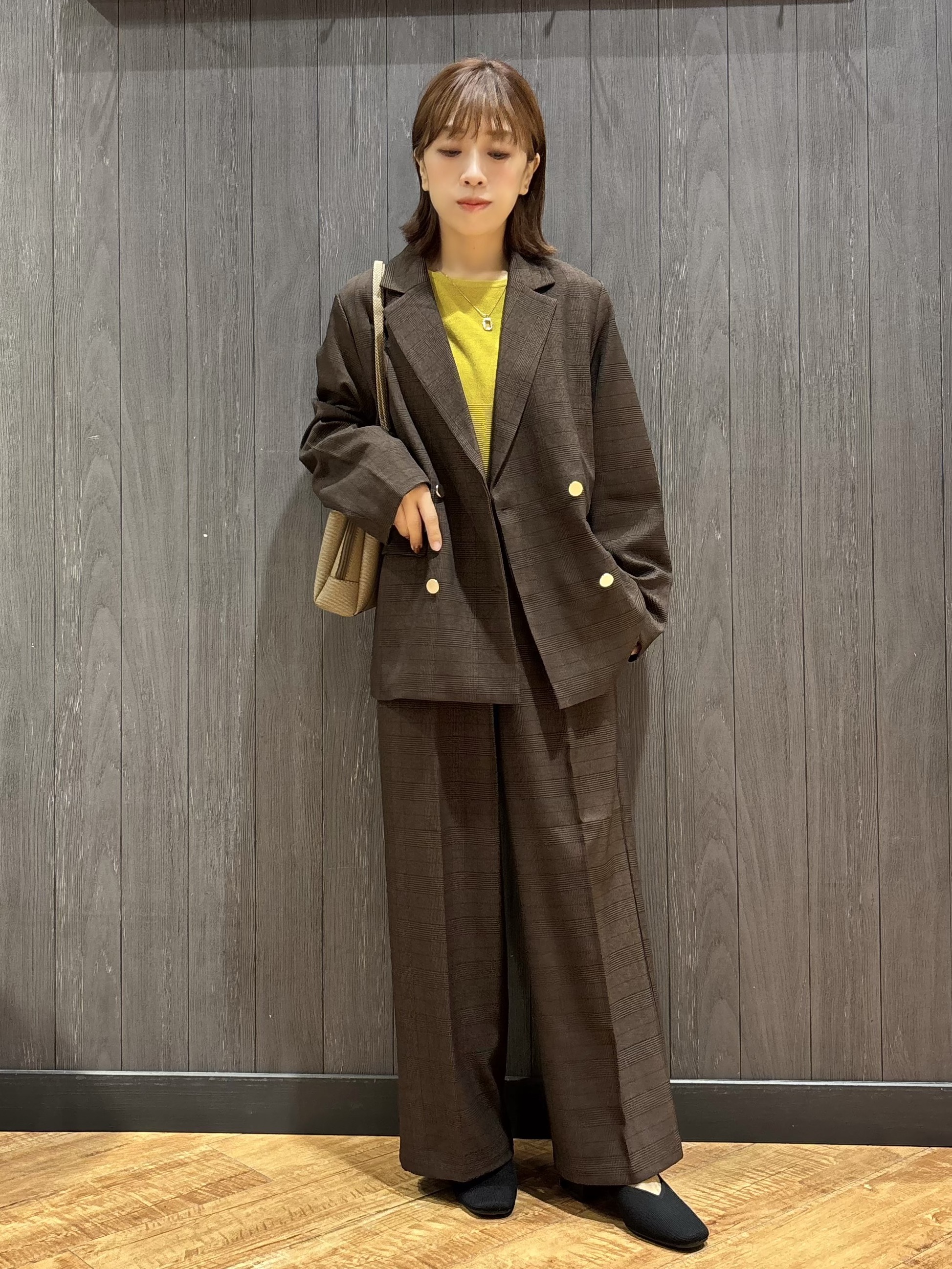 meiさんの「SHOO･LA･RUE｜【セットアップ可/洗濯後しわになりにくい】ウールフィール ダブルジャケット」を使ったコーディネート
