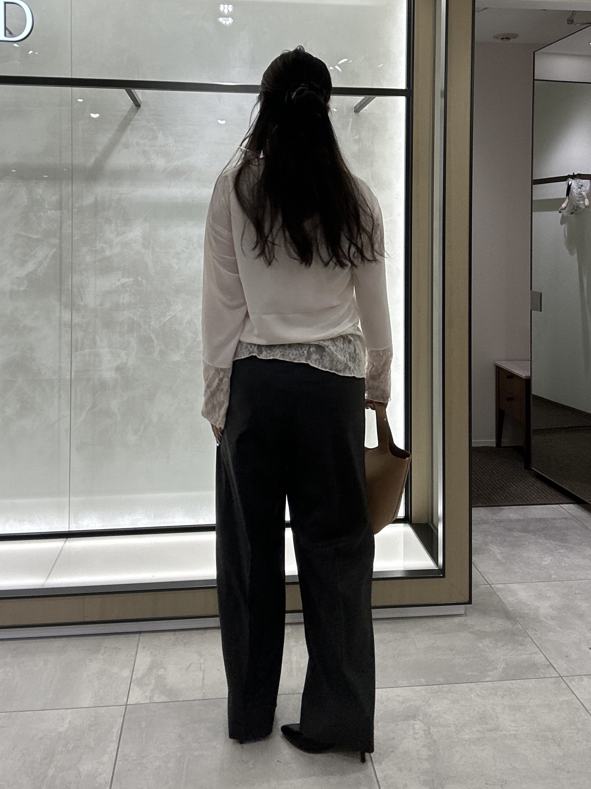 YURIさんの「UNTITLED｜【セットアップ】ウールブレンドワイドパンツ」を使ったコーディネート