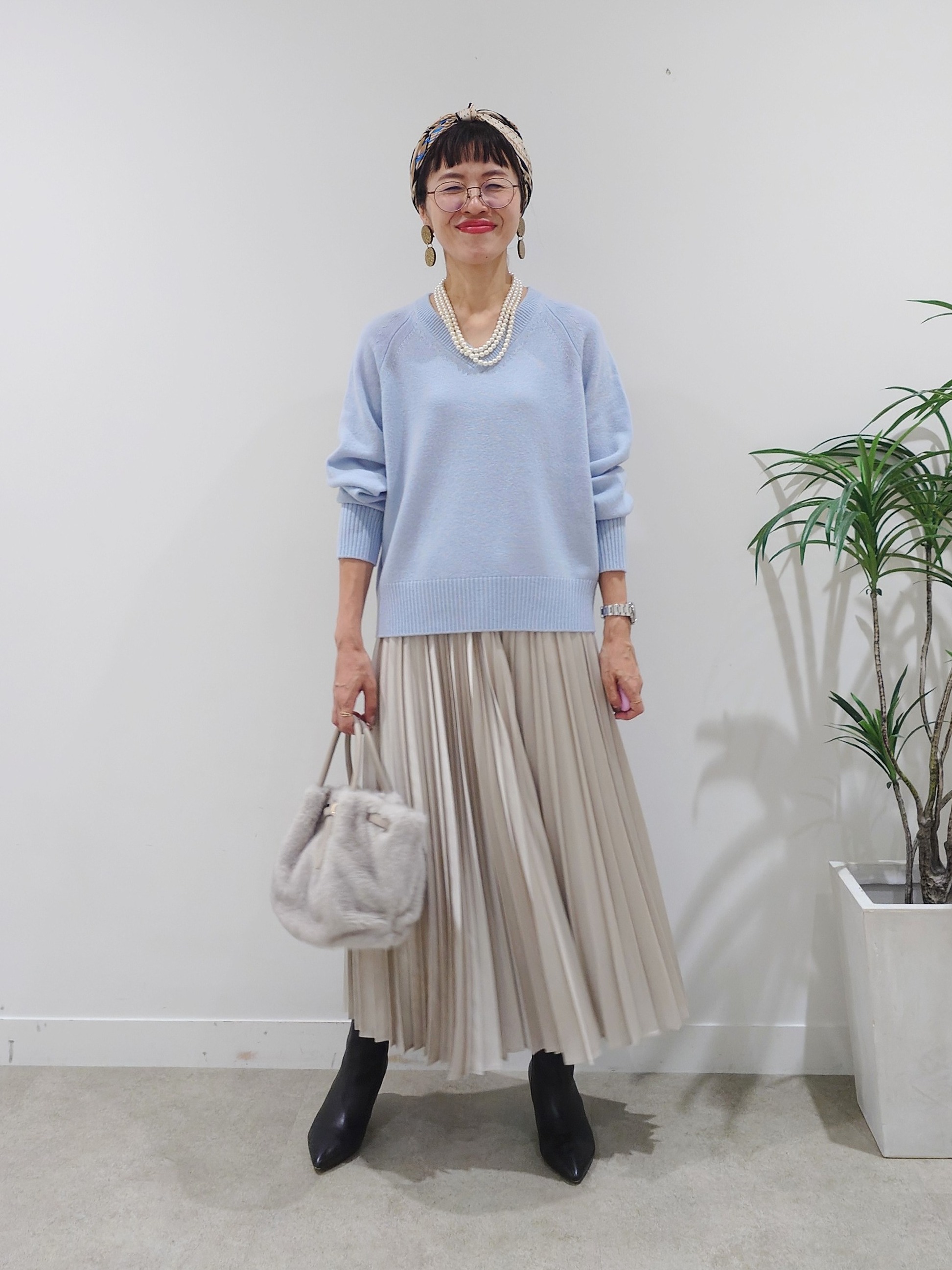 MUTSUKOさんの「UNTITLED｜【アレンジ自在】ロングパール調ネックレス」を使ったコーディネート