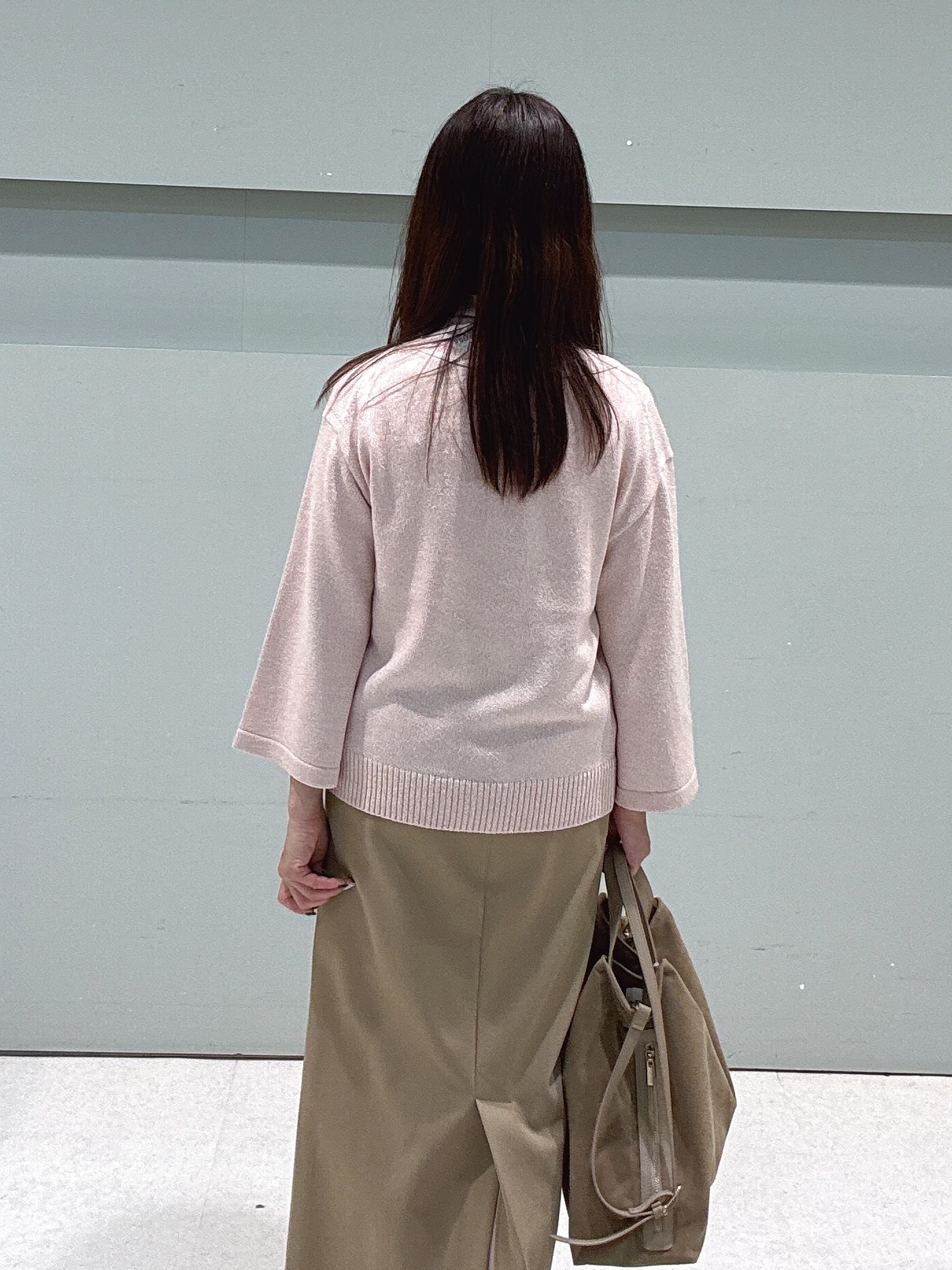 makiさんの「UNTITLED｜【アンサンブル可/手洗い可】杢調プルオーバーニット」を使ったコーディネート