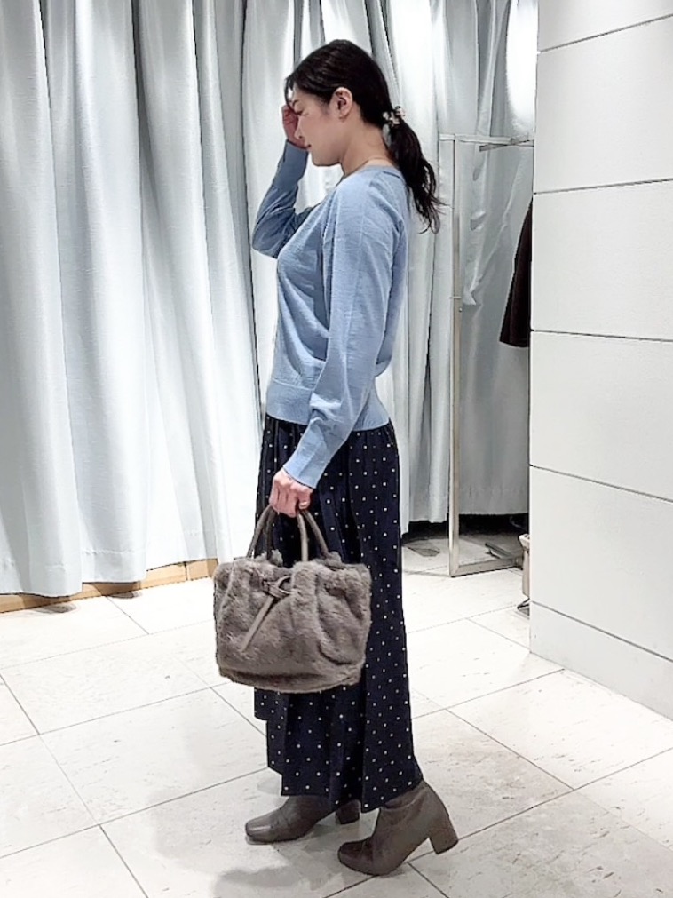 misaさんの「UNTITLED｜【アンサンブル可能/オンオフ使える】シルクウールカシミヤプルオーバー」を使ったコーディネート
