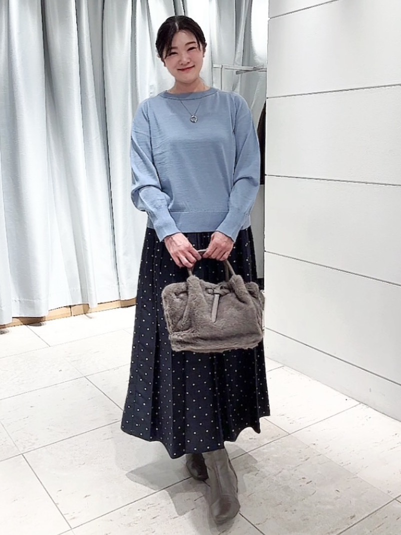 misaさんの「UNTITLED｜【アンサンブル可能/オンオフ使える】シルクウールカシミヤプルオーバー」を使ったコーディネート