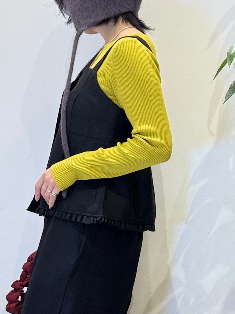 misakiさんの「SHOO･LA･RUE｜【2点セット／着方いろいろ】ビスチェ&times;センタープレスパンツ セットアップ」を使ったコーディネート