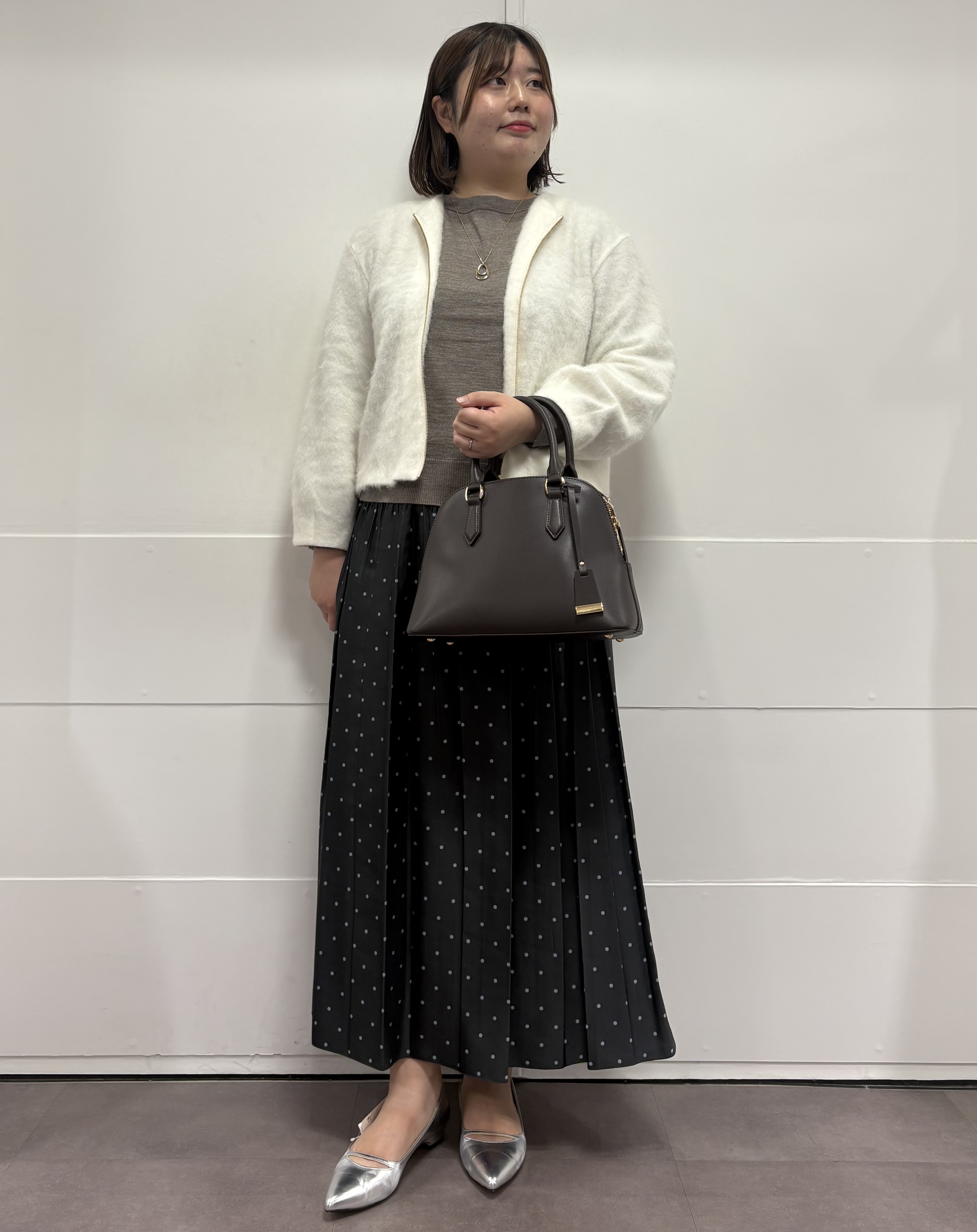 MIさんの「UNTITLED｜【軽アウター/秋羽織り】シャギージップカーデ」を使ったコーディネート