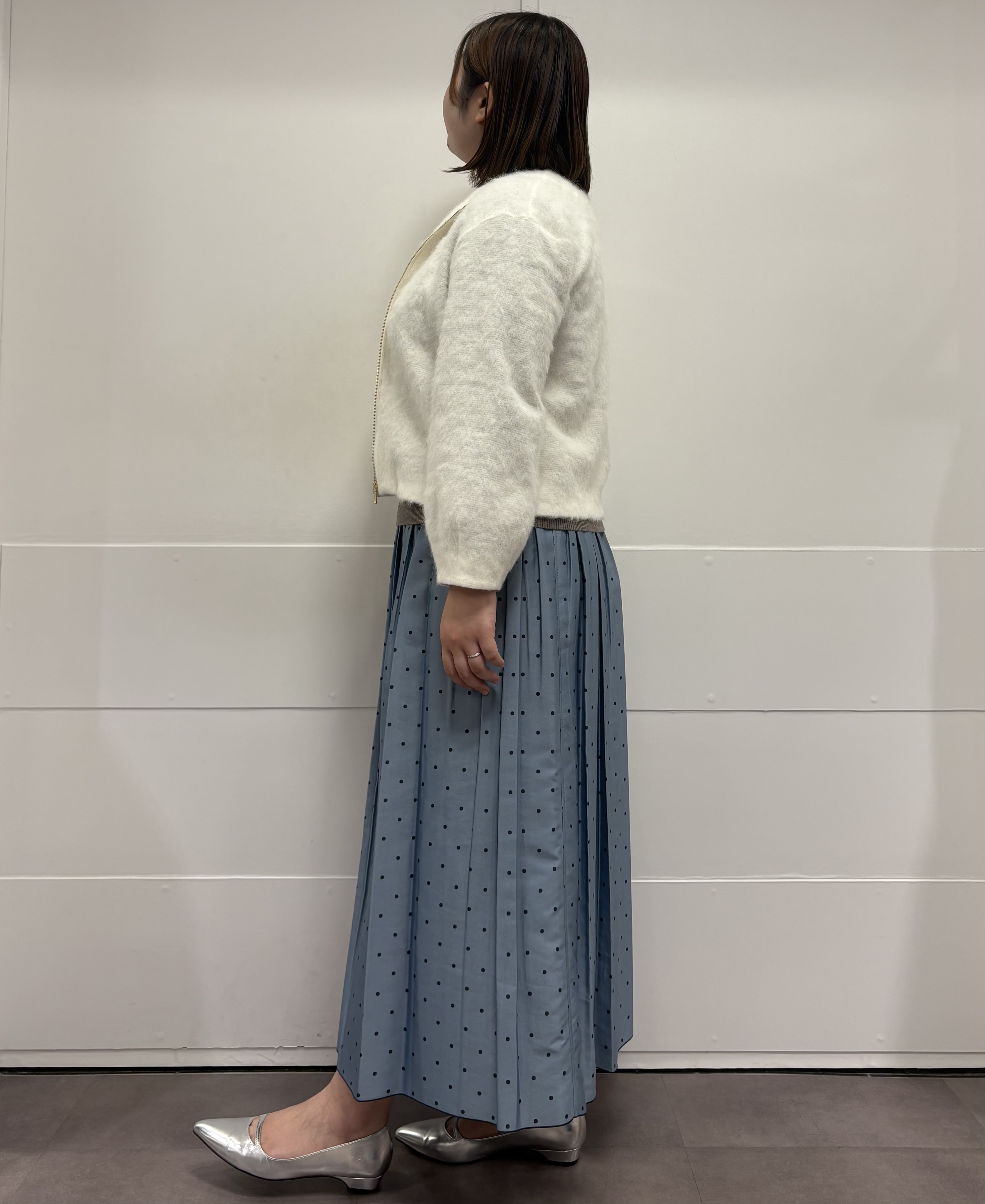MIさんの「UNTITLED｜【軽アウター/秋羽織り】シャギージップカーデ」を使ったコーディネート