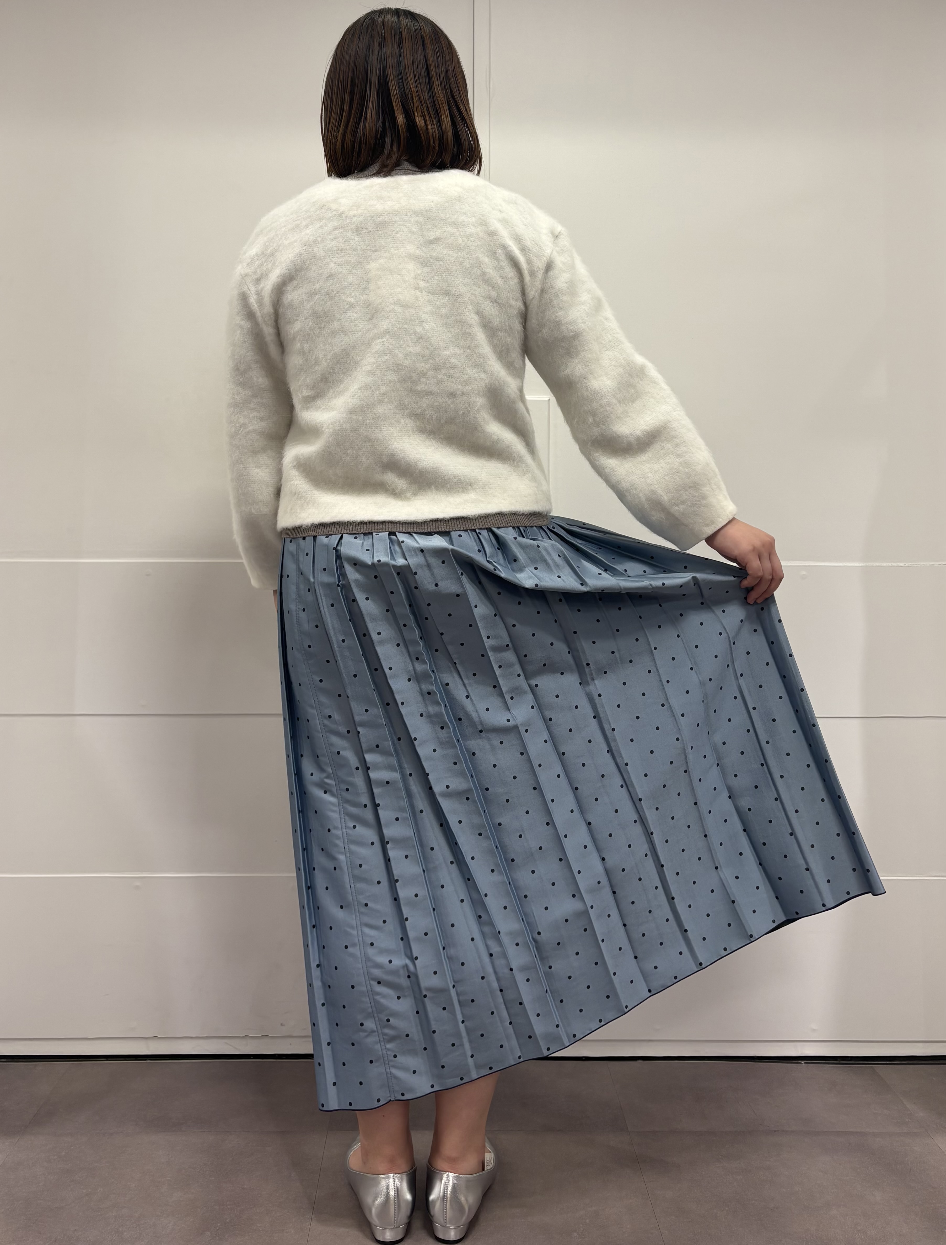 MIさんの「UNTITLED｜【軽アウター/秋羽織り】シャギージップカーデ」を使ったコーディネート
