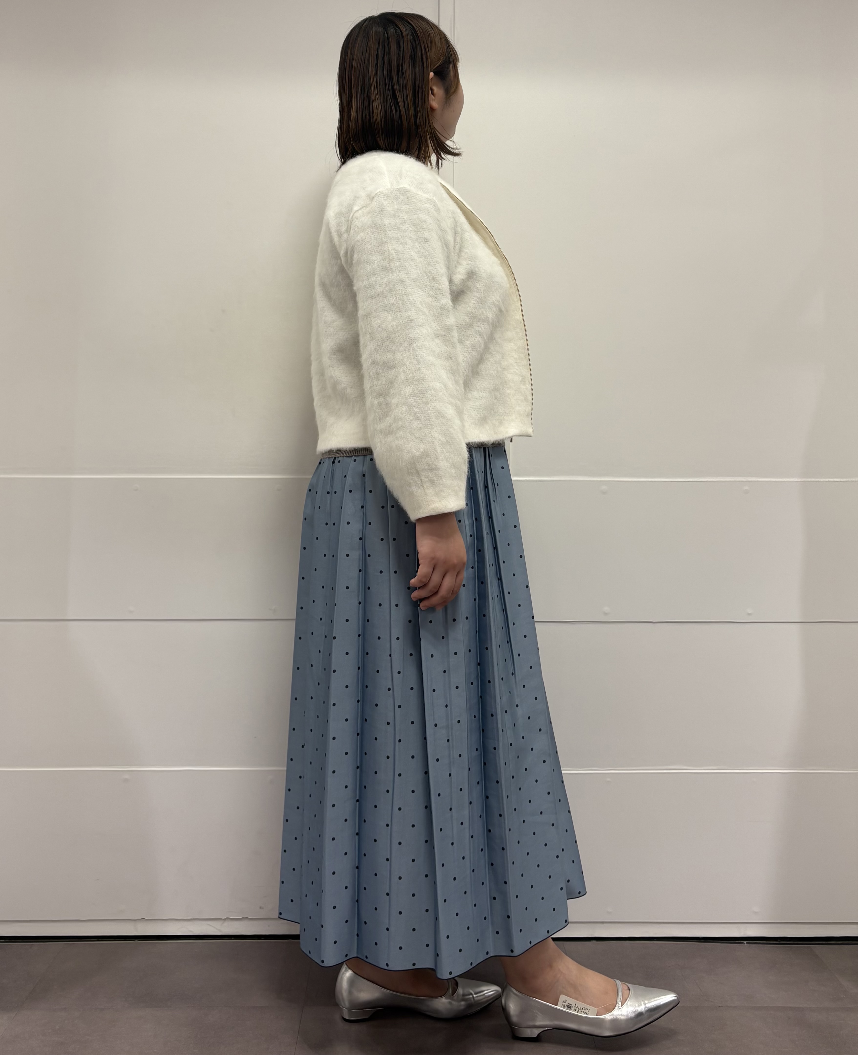 MIさんの「UNTITLED｜【軽アウター/秋羽織り】シャギージップカーデ」を使ったコーディネート