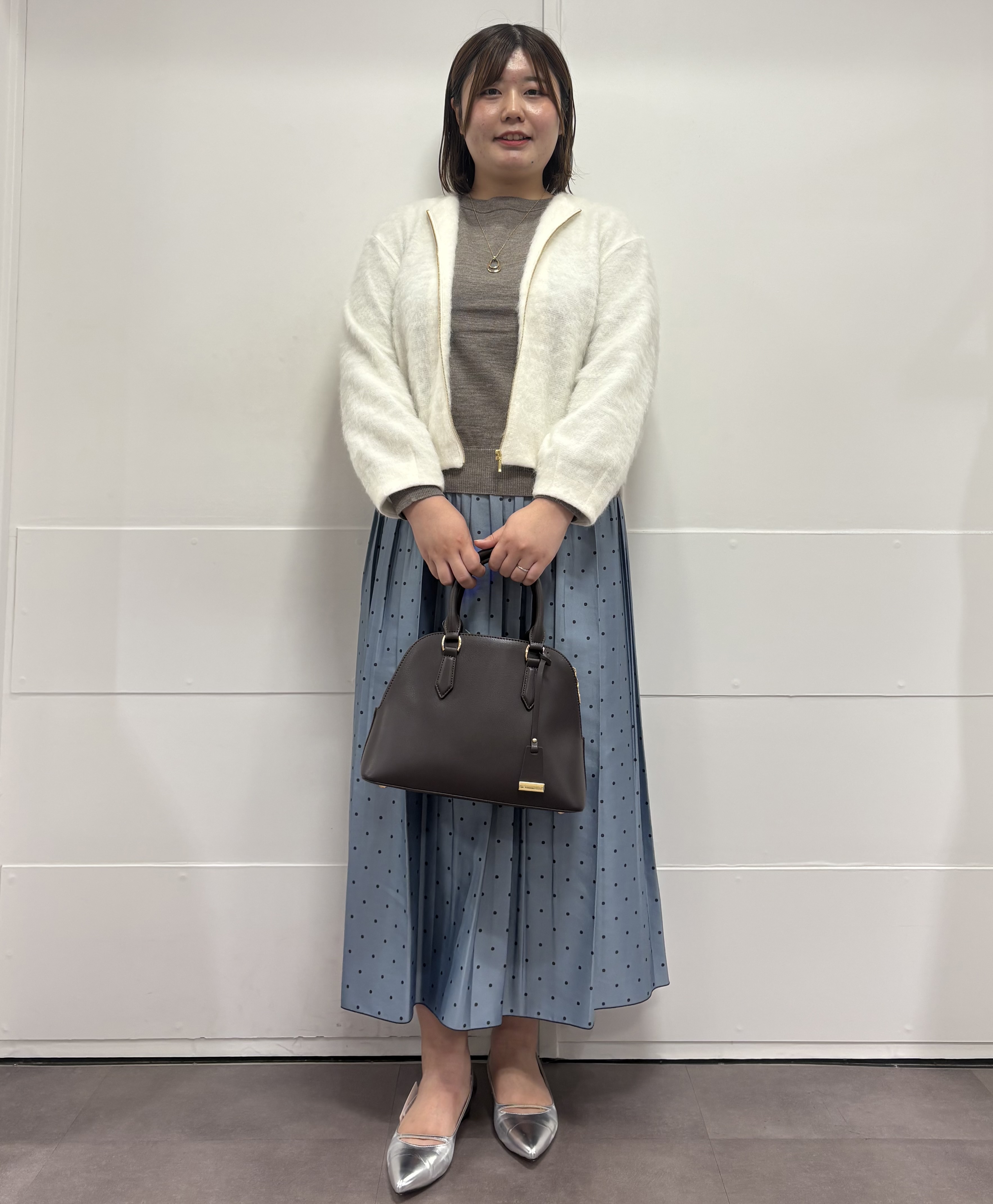 MIさんの「UNTITLED｜【軽アウター/秋羽織り】シャギージップカーデ」を使ったコーディネート