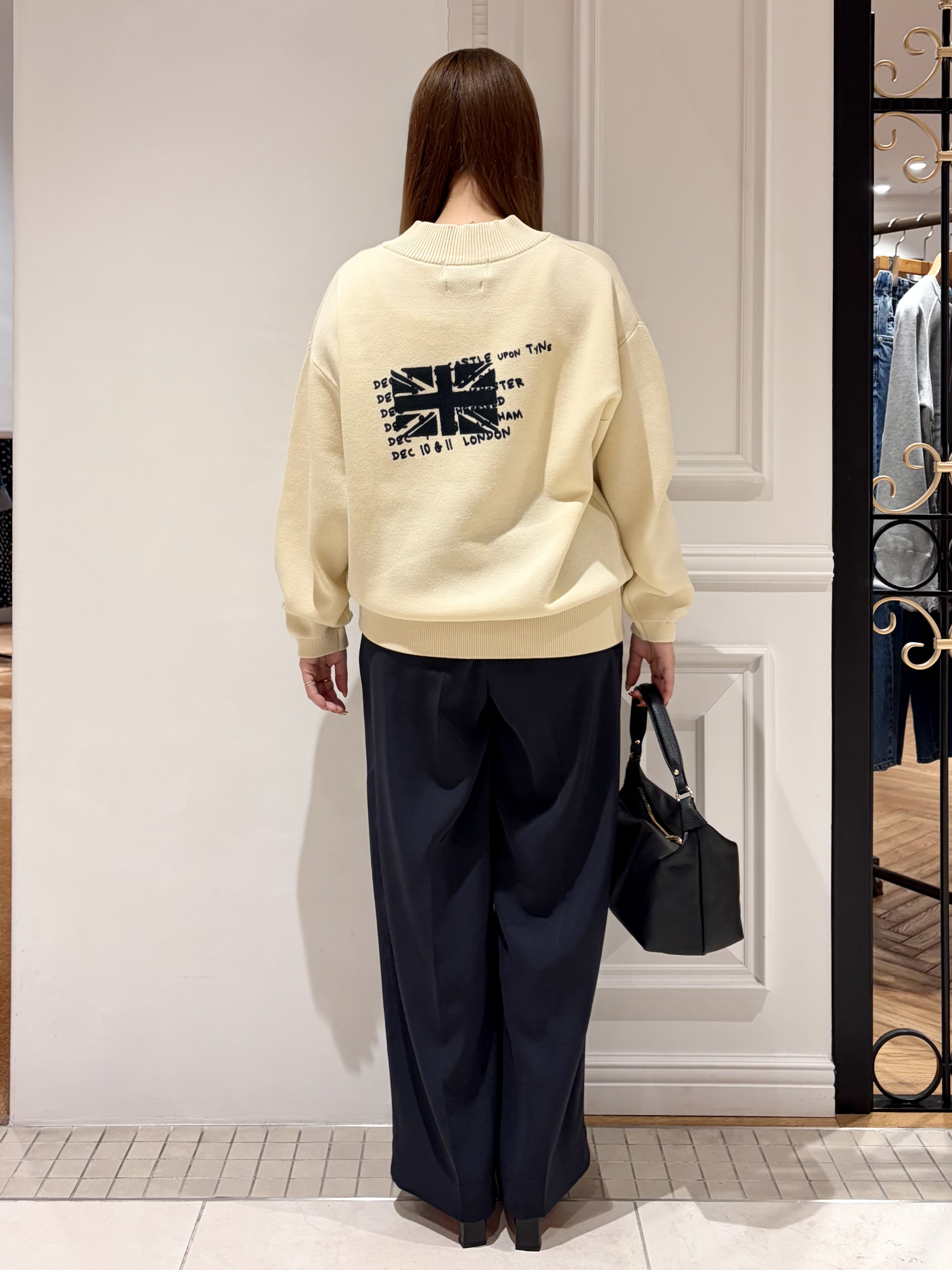 minowaさんの「DRESSTERIOR｜サテンイージーパンツ」を使ったコーディネート