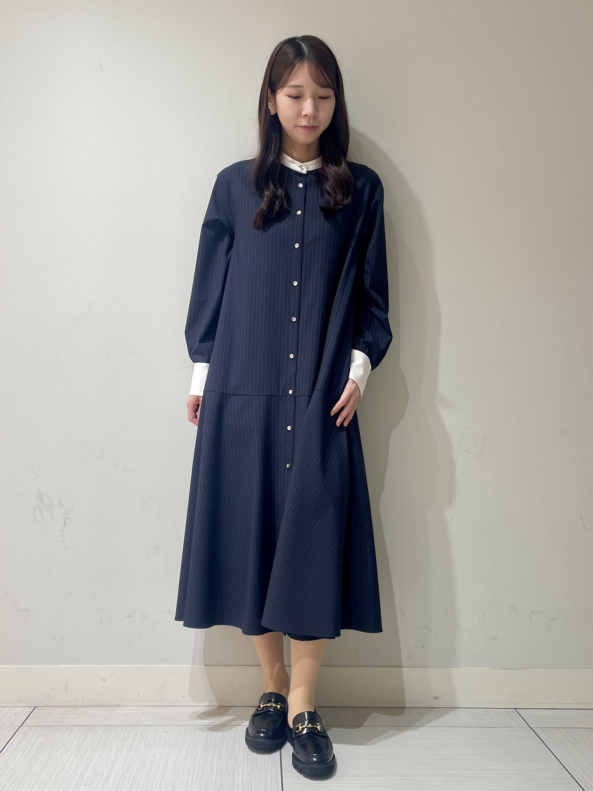 ことさんの「DRESSTERIOR｜【STORY11月号掲載】ウォッシャブルストライプシャツワンピース」を使ったコーディネート