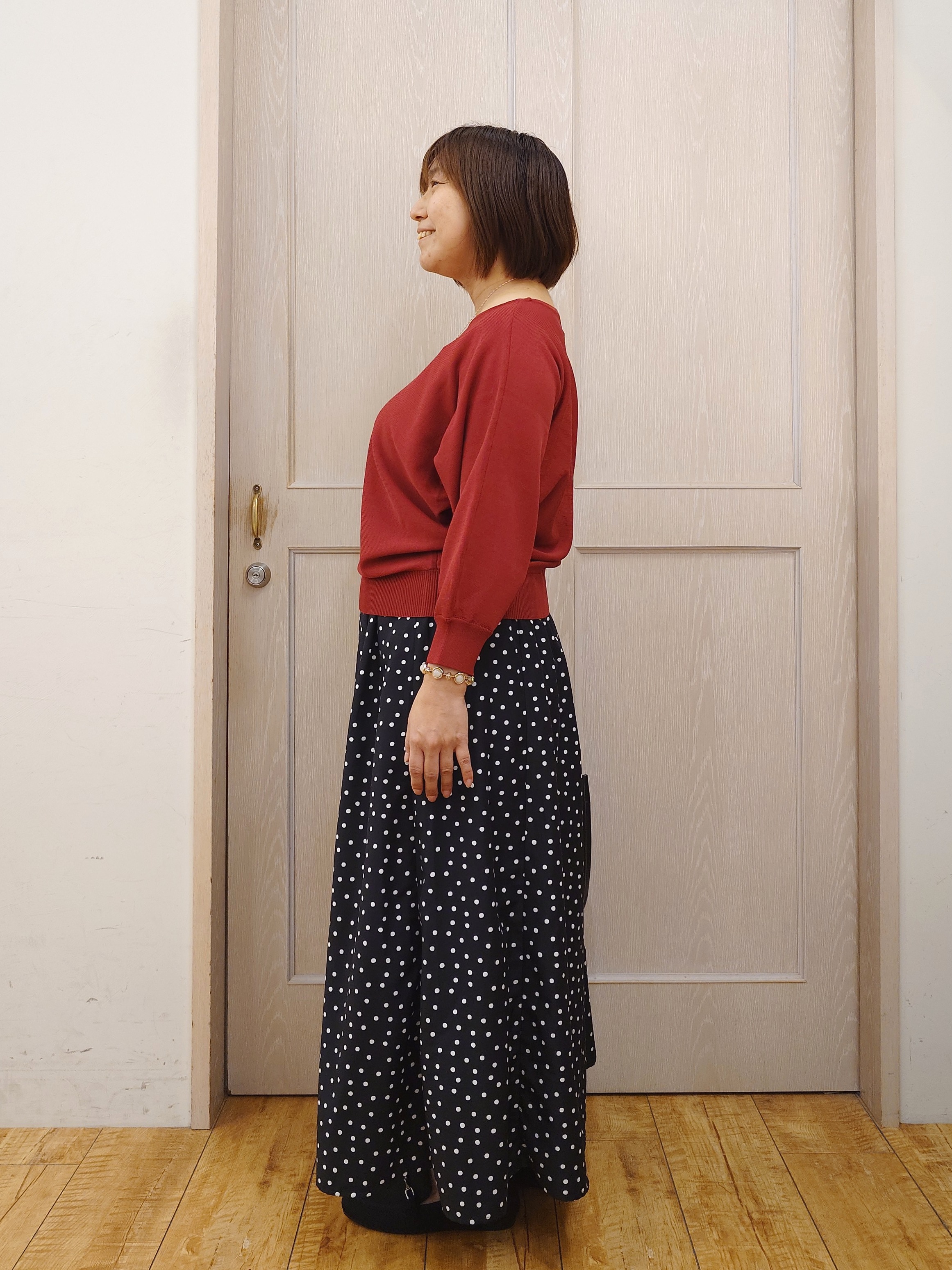 とろろさんの「SHOO･LA･RUE｜【洗濯機可】軽やかさらタッチ インせず着られる すっきり見えドルマンニット」を使ったコーディネート
