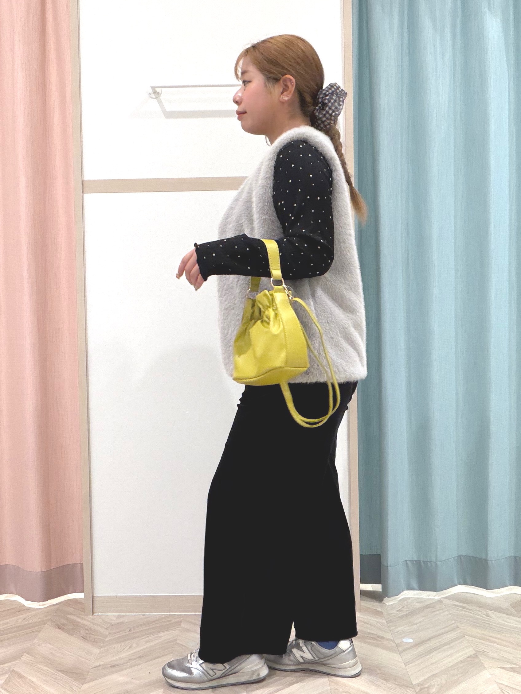 まちゃんなちゃんさんの「SHOO･LA･RUE｜【洗濯機可】配色メロウで華やかに アソート楊柳トップス」を使ったコーディネート