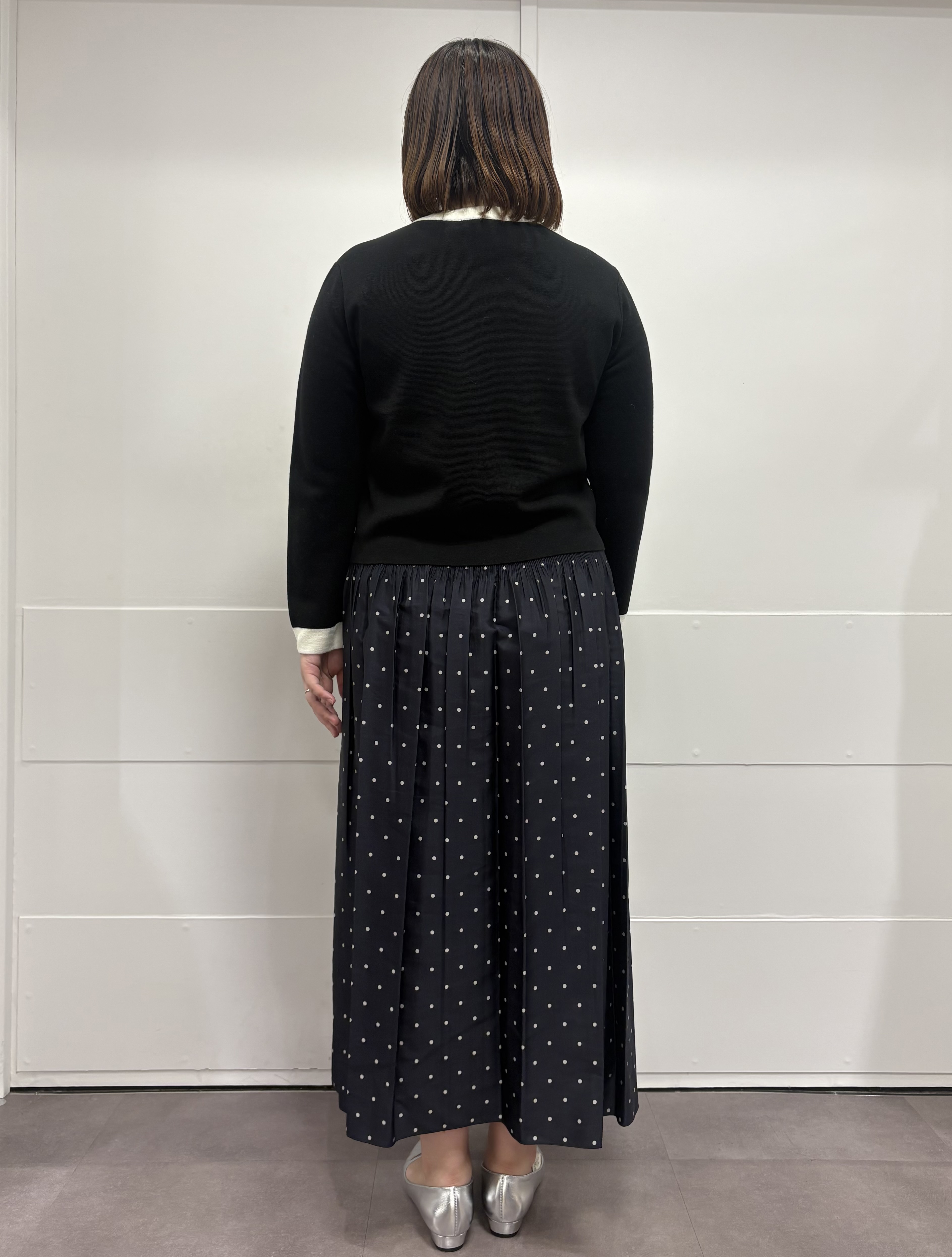 MIさんの「UNTITLED｜【アンサンブル可/ジャケットライク】モールラインカーディガン」を使ったコーディネート
