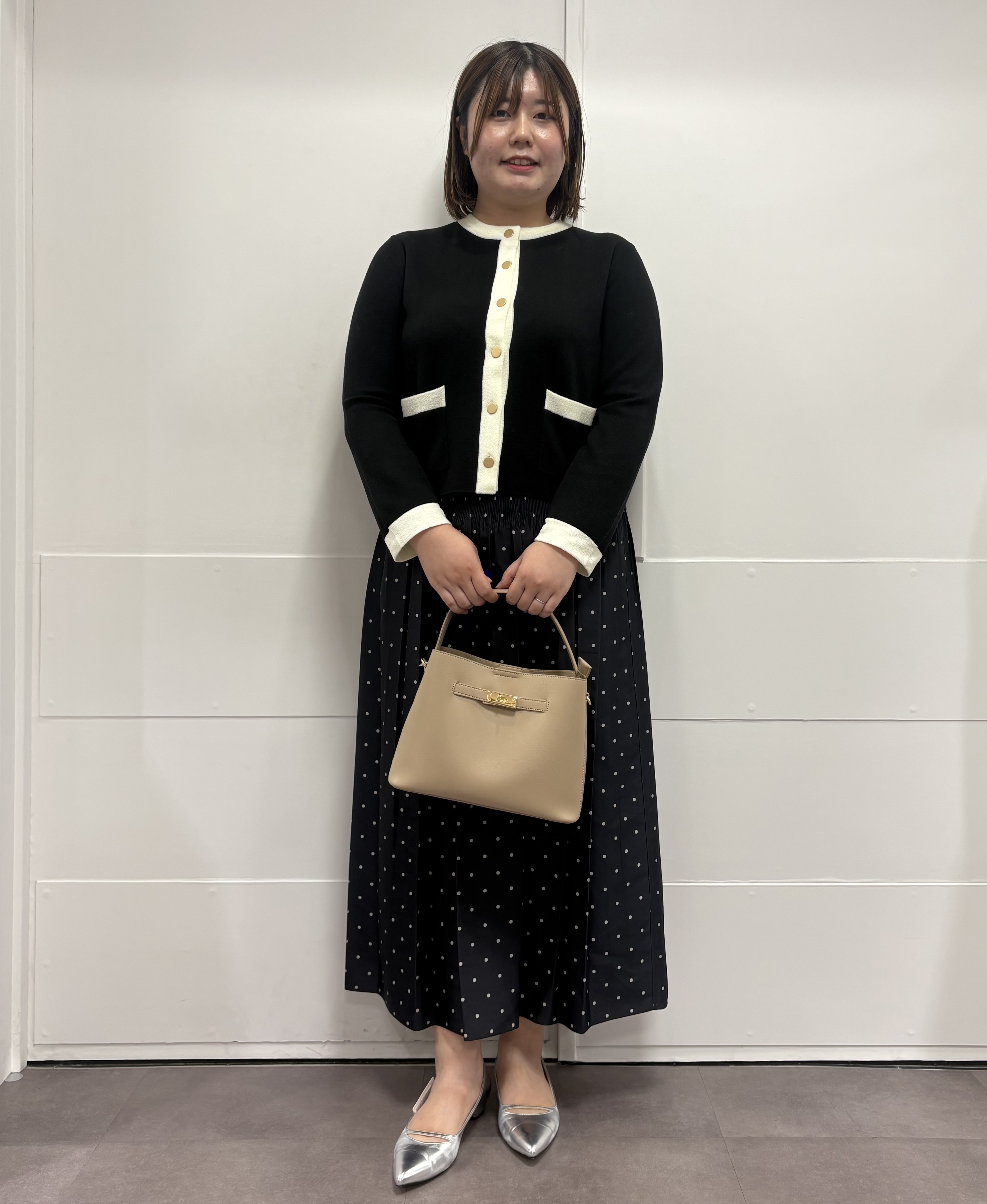 MIさんの「UNTITLED｜【アンサンブル可/ジャケットライク】モールラインカーディガン」を使ったコーディネート
