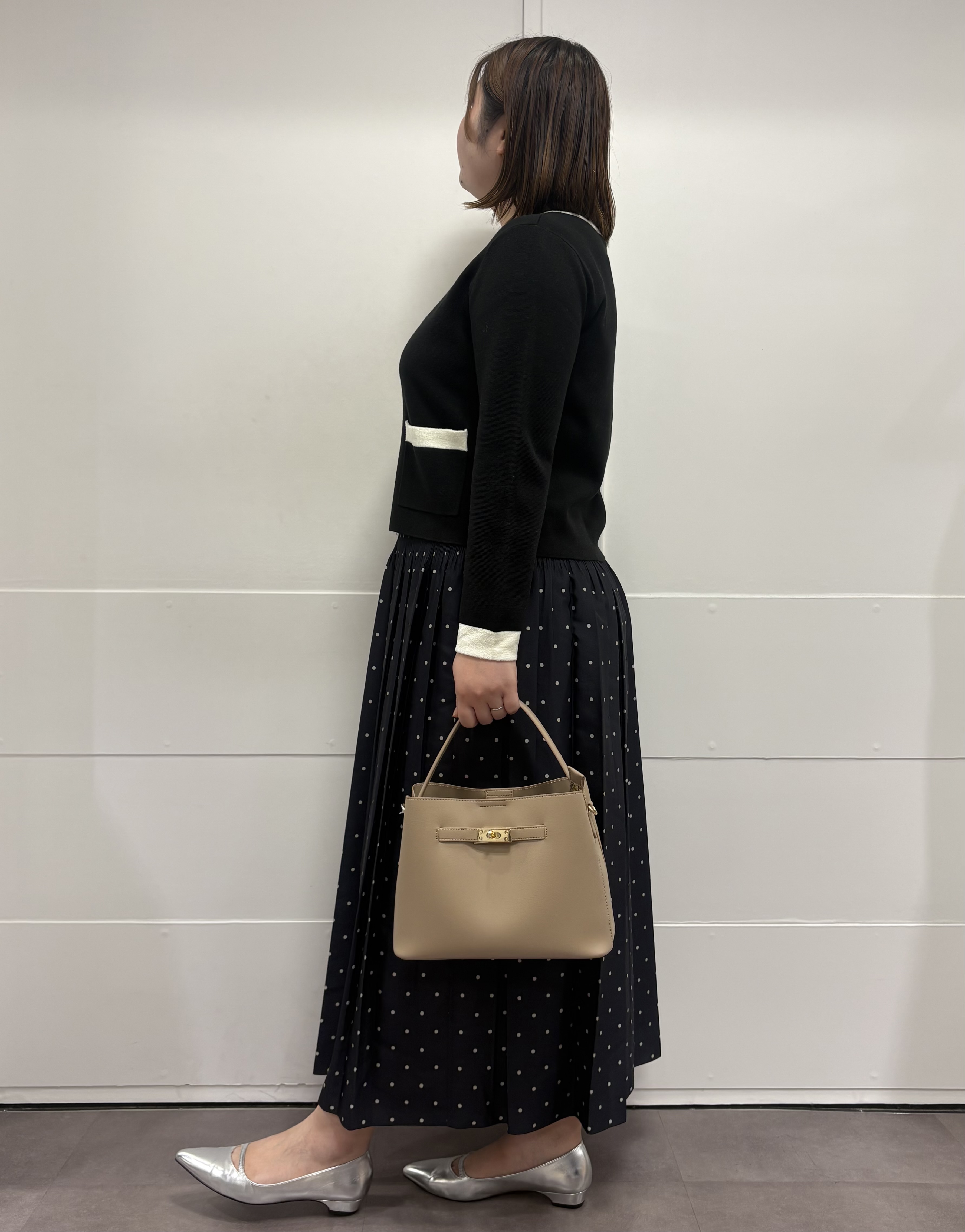 MIさんの「UNTITLED｜【アンサンブル可/ジャケットライク】モールラインカーディガン」を使ったコーディネート